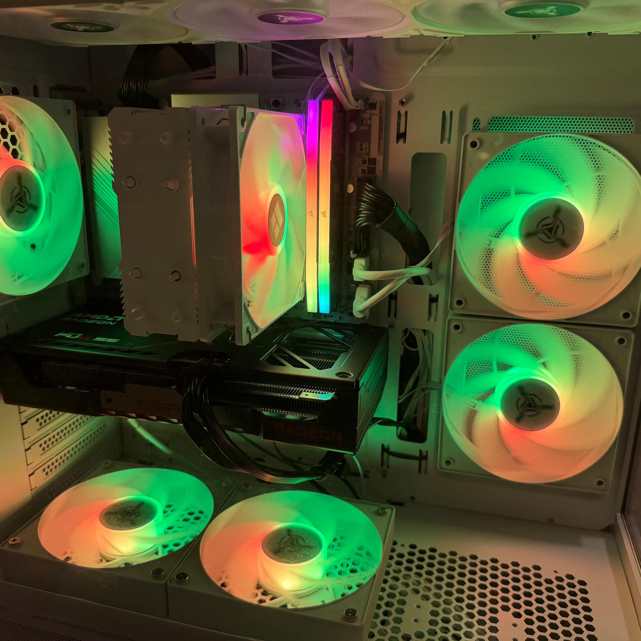AMD Gaming PC 9060XT 16gb/Ryzen 5 9600x