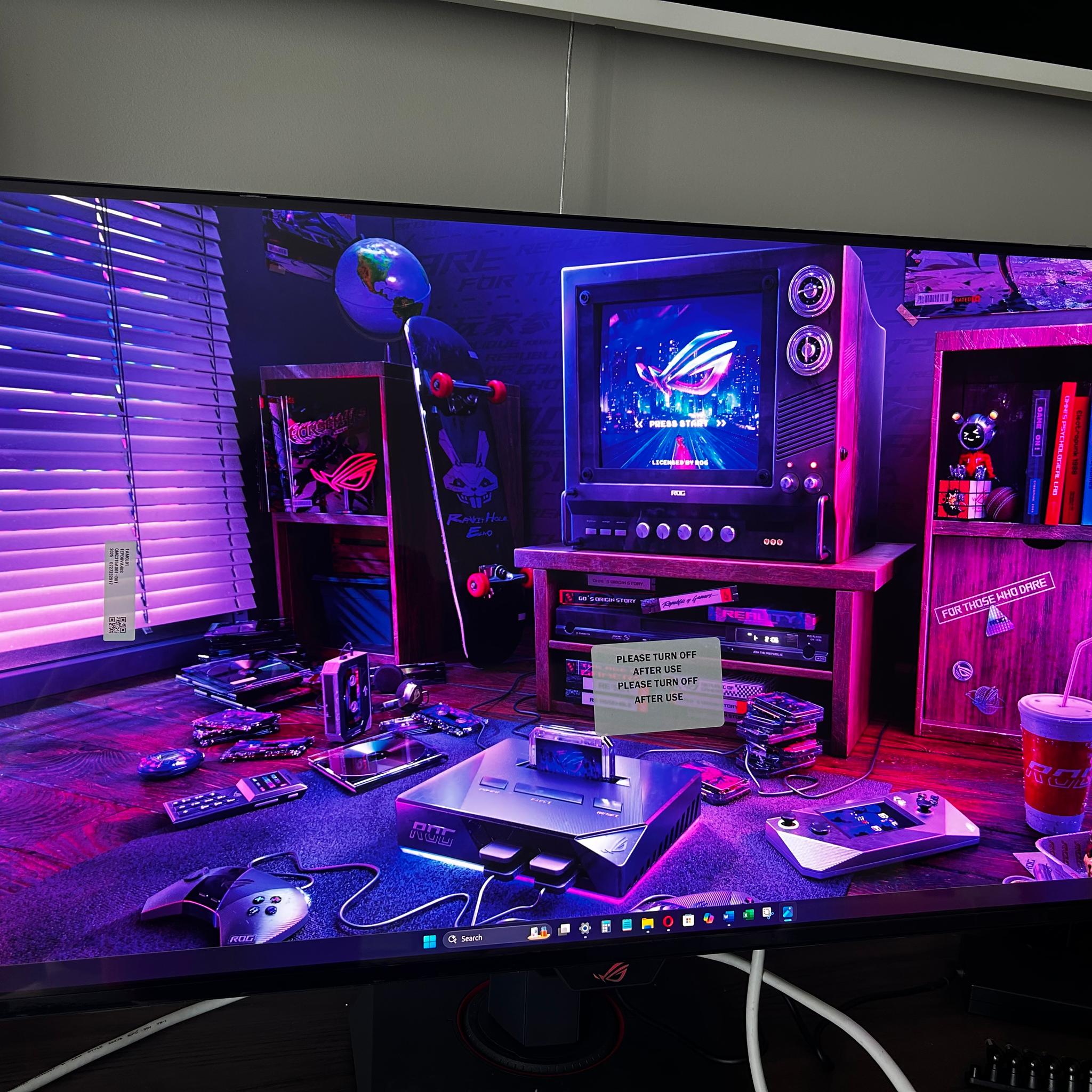 NEW ASUS ROG Strix 32" QD-OLED 4K (3840x2160) (165Hz) Gaming Monitor (XG32UCDS)