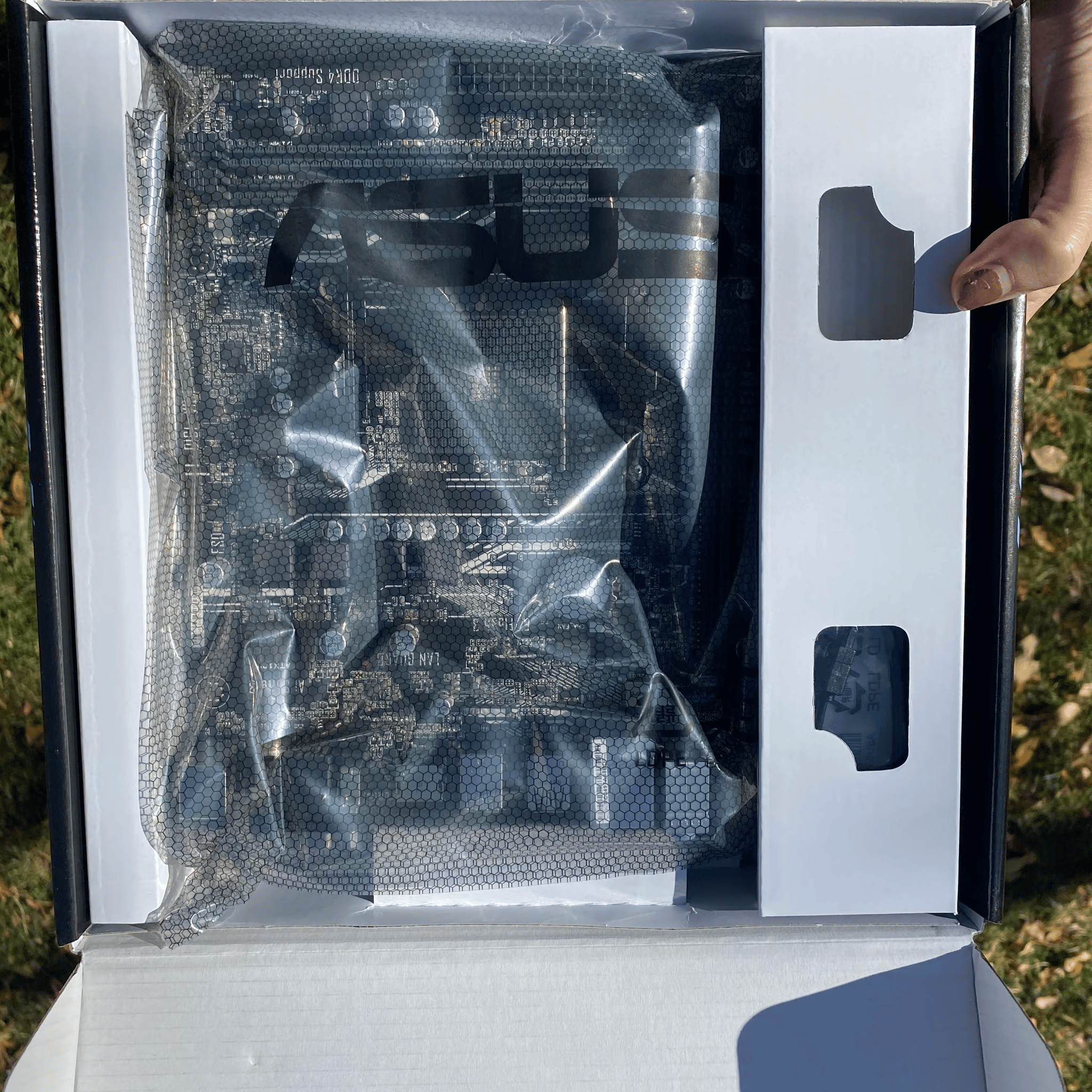 BNIB: ASUS PRIME A320M-K AMD Ryzen AM4 DDR4 HDMI VGA M.2 USB 3.1 Micro-ATX Motherboard