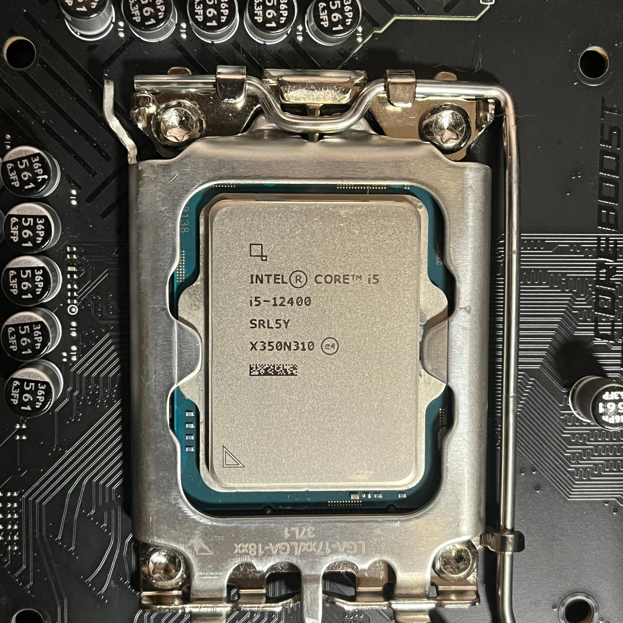 I5-12400 | MSI Pro Z690-A Motherboard | 32GB DDR5