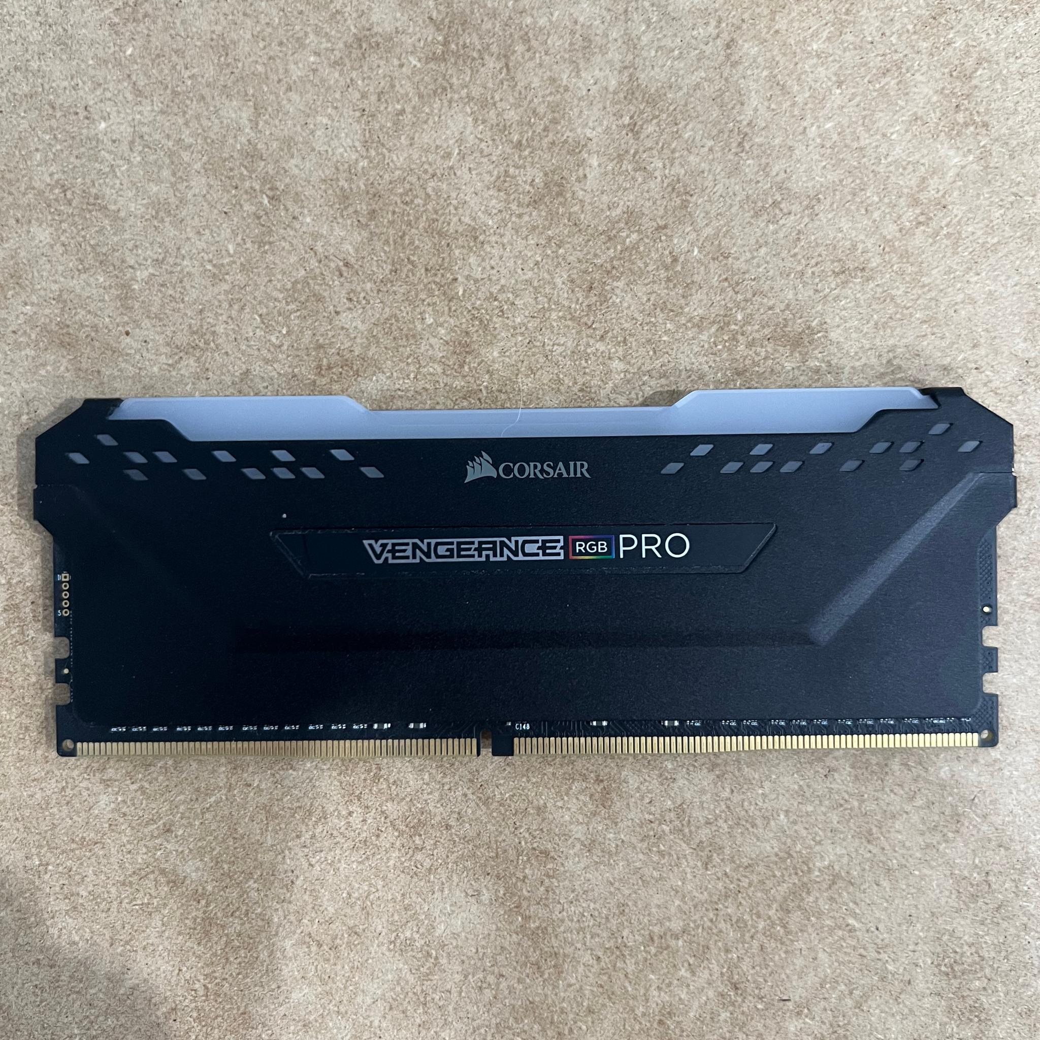 Corsair vengeance rgb pro| 32gb| DDR4 ram| 3200mhz