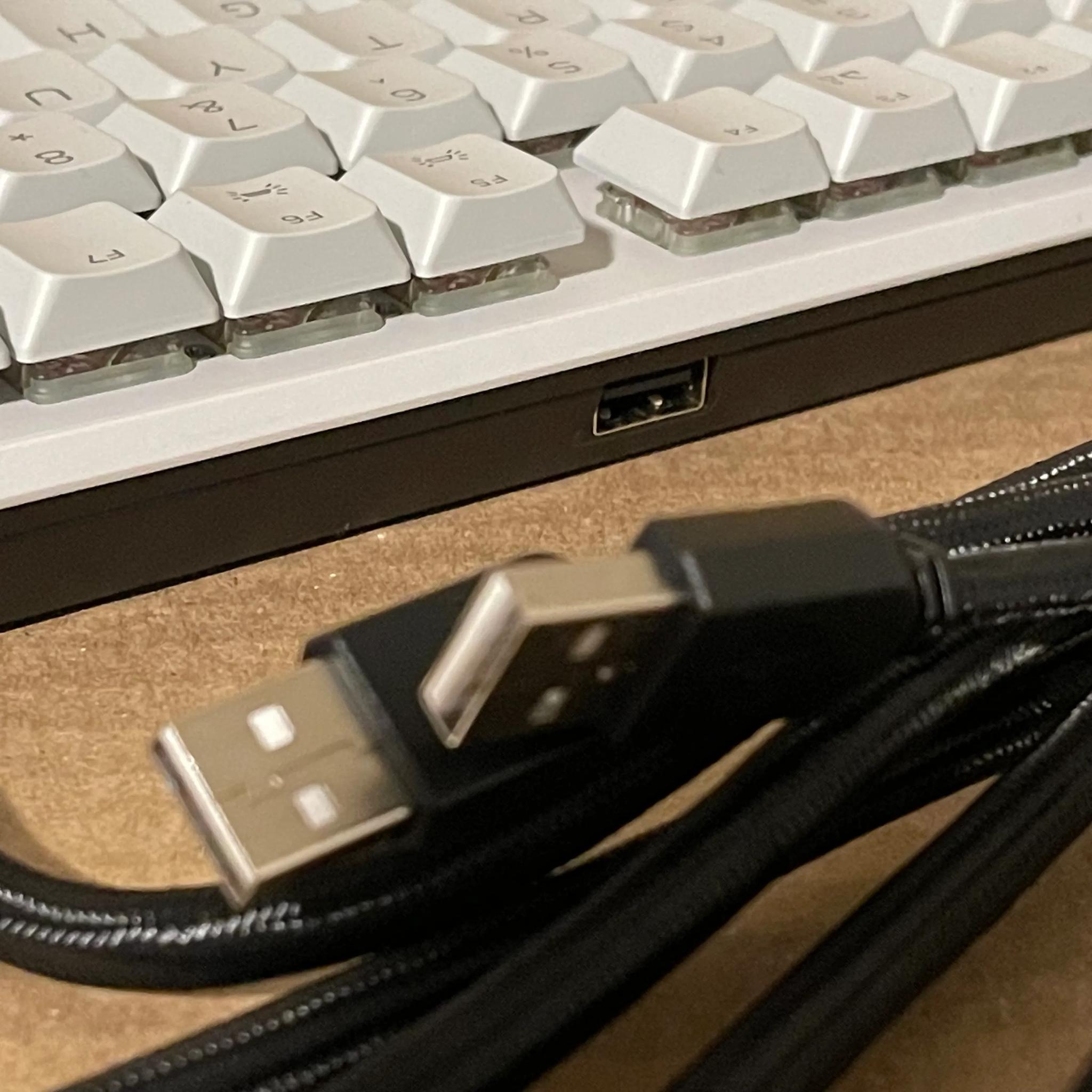 Alienware Low Profile RGB Mechanical Gaming Keyboard - AW510K