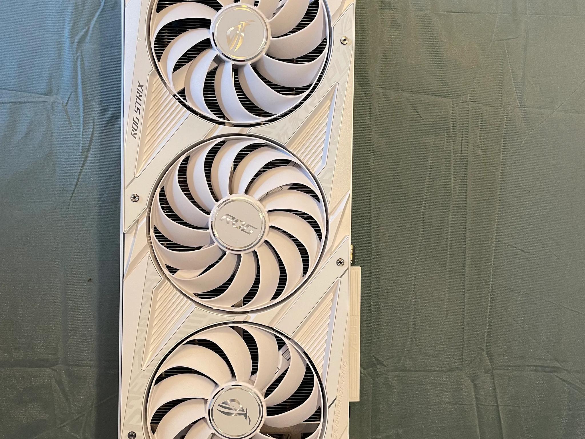 White ASUS ROG Strix 3080 10GB