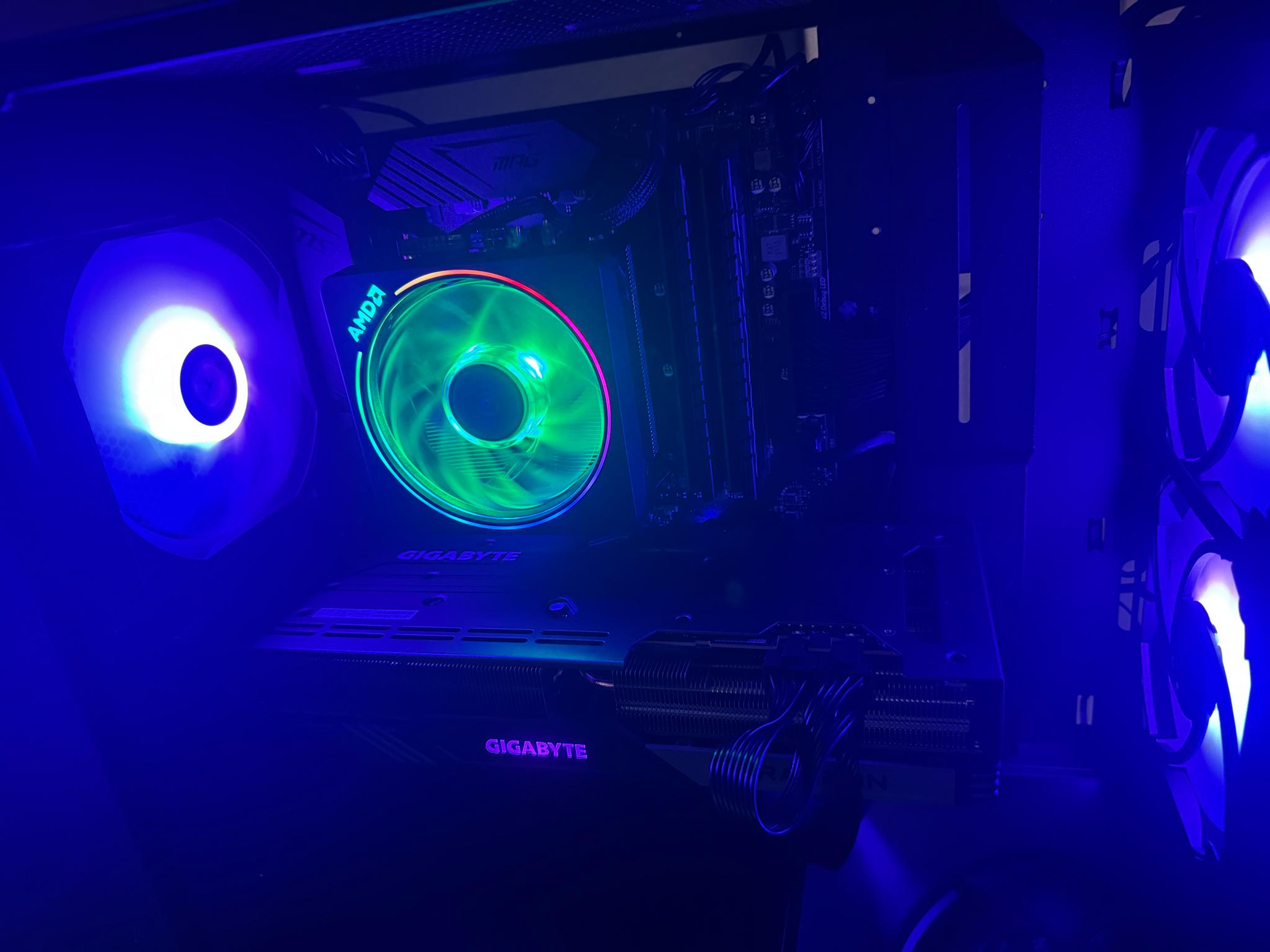 💻 Custom Gaming PC – RX 7800 XT | Ryzen 7 5800X | 32GB RAM | 1TB SSD
