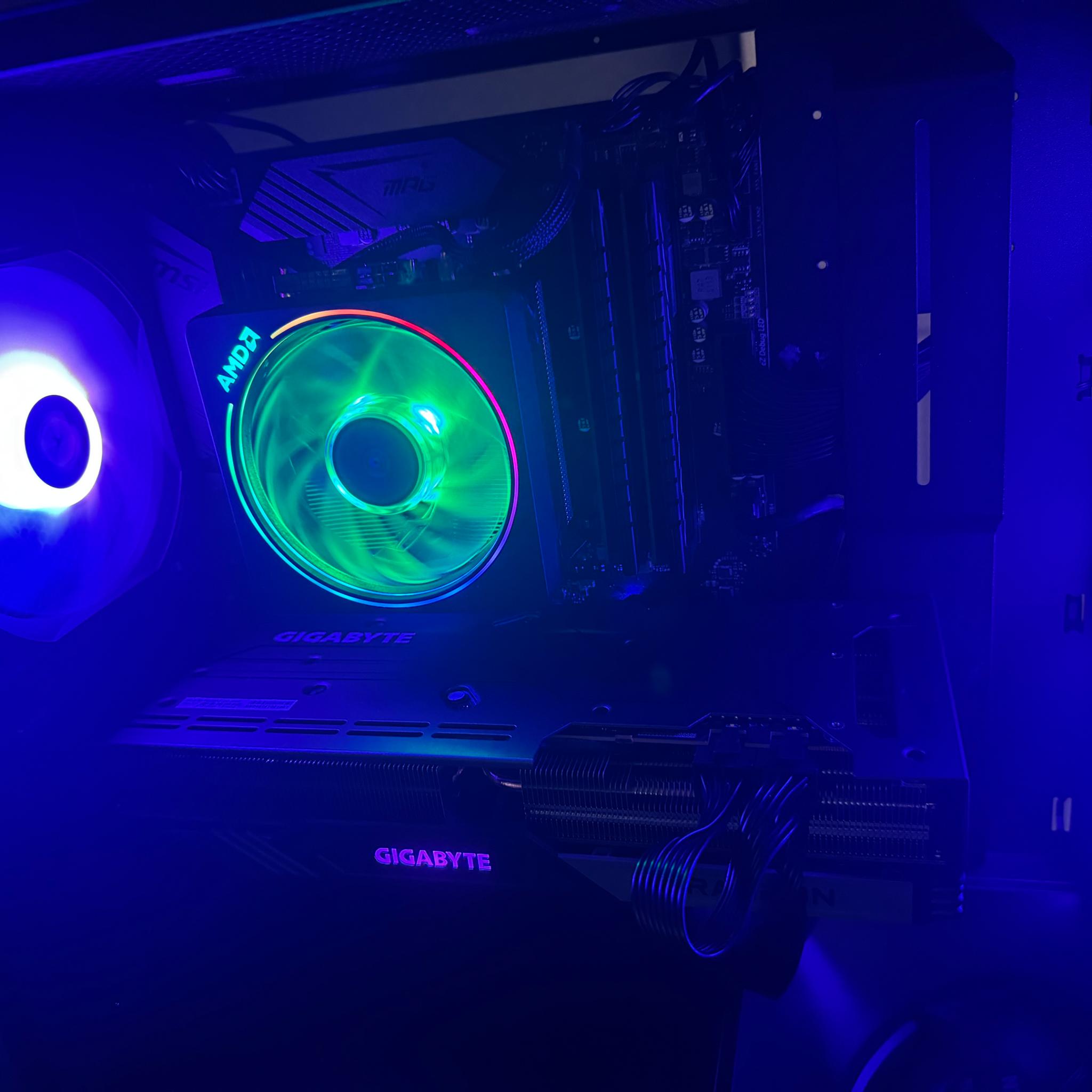 💻 Custom Gaming PC – RX 7800 XT | Ryzen 7 5800X | 32GB RAM | 1TB SSD