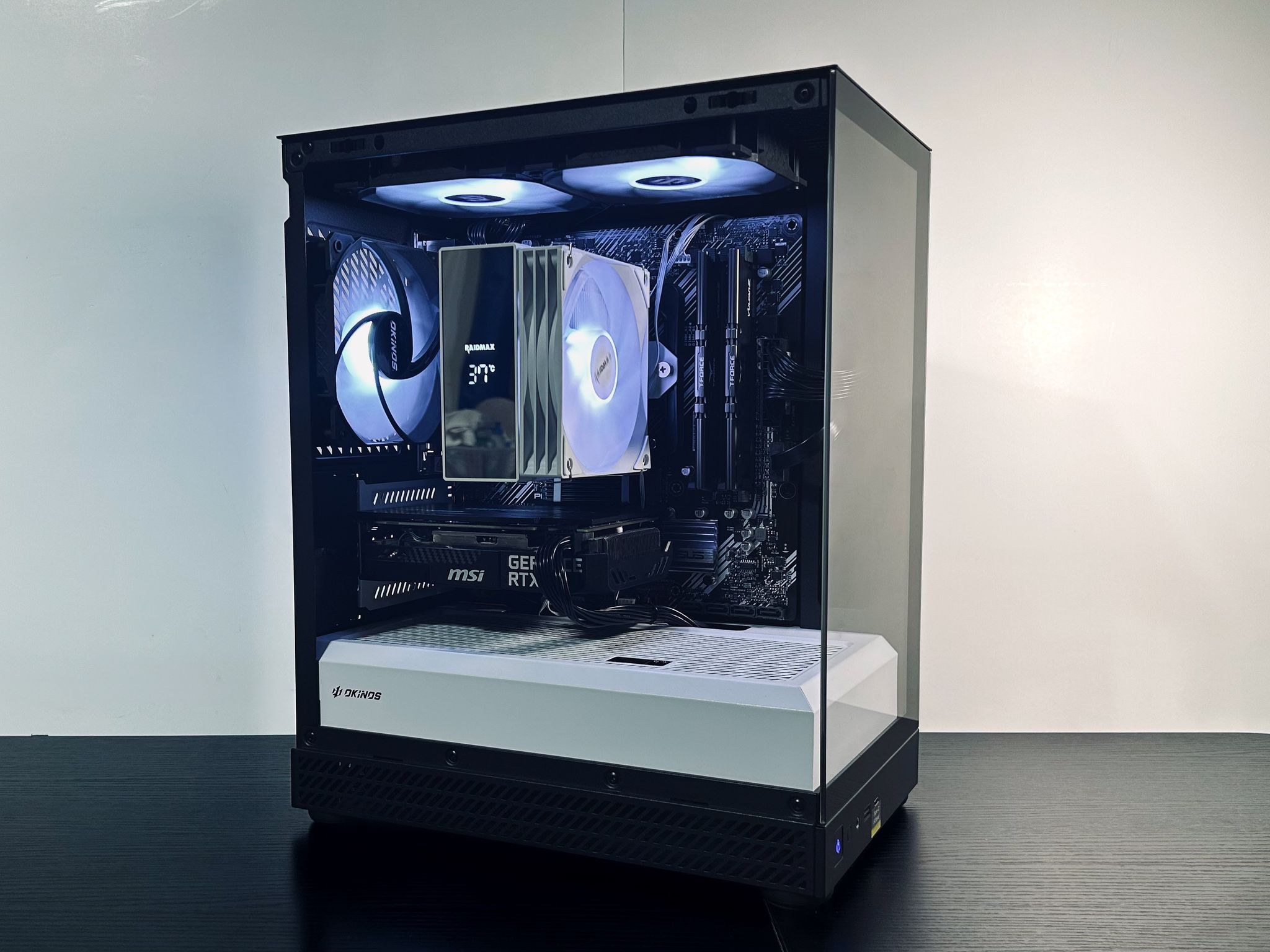 Ryzen 7 5700G + GeForce RTX 3060 12GB | 16GB DDR4 |