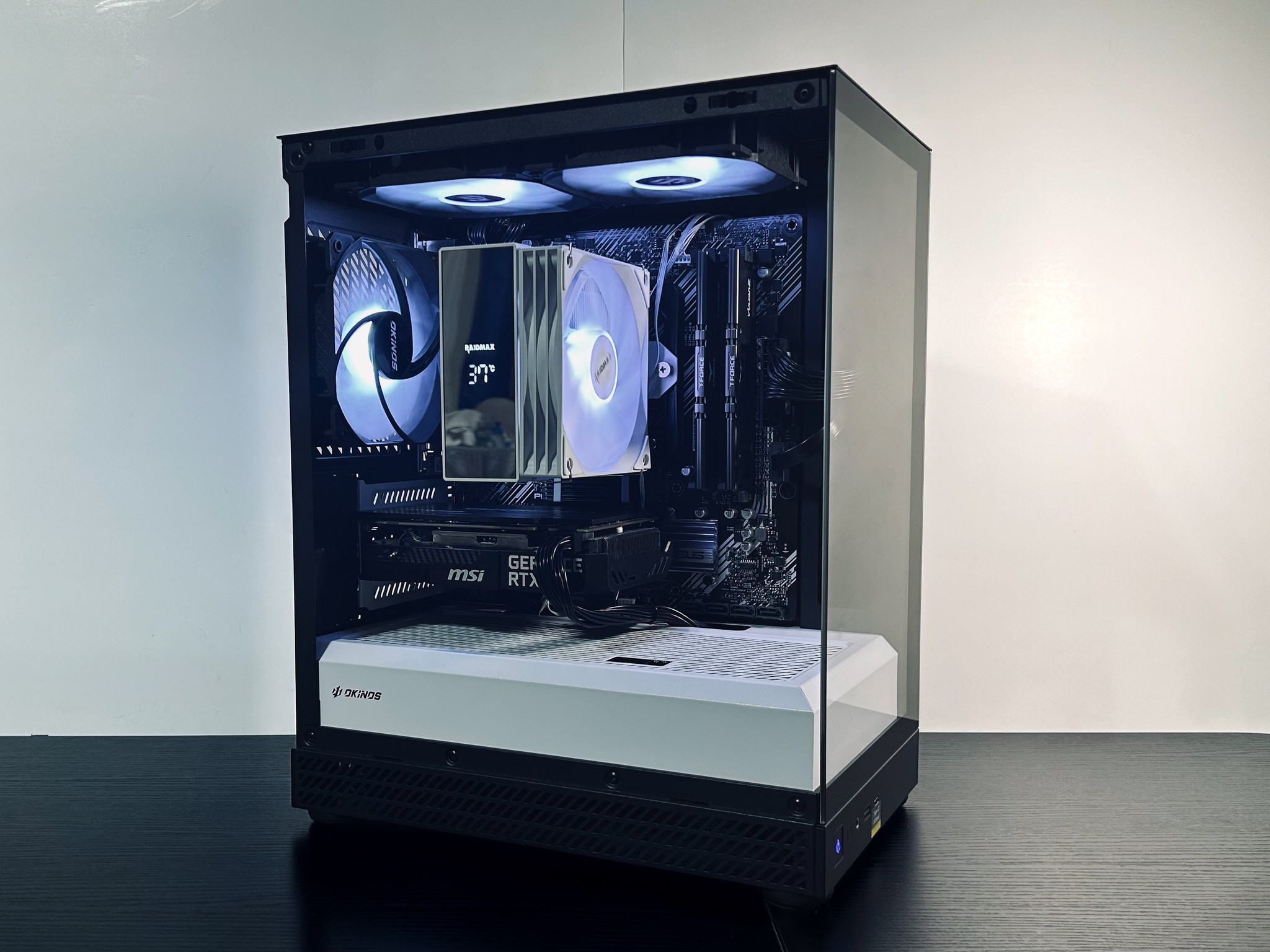 Ryzen 7 5700G + GeForce RTX 3060 12GB | 16GB DDR4 |