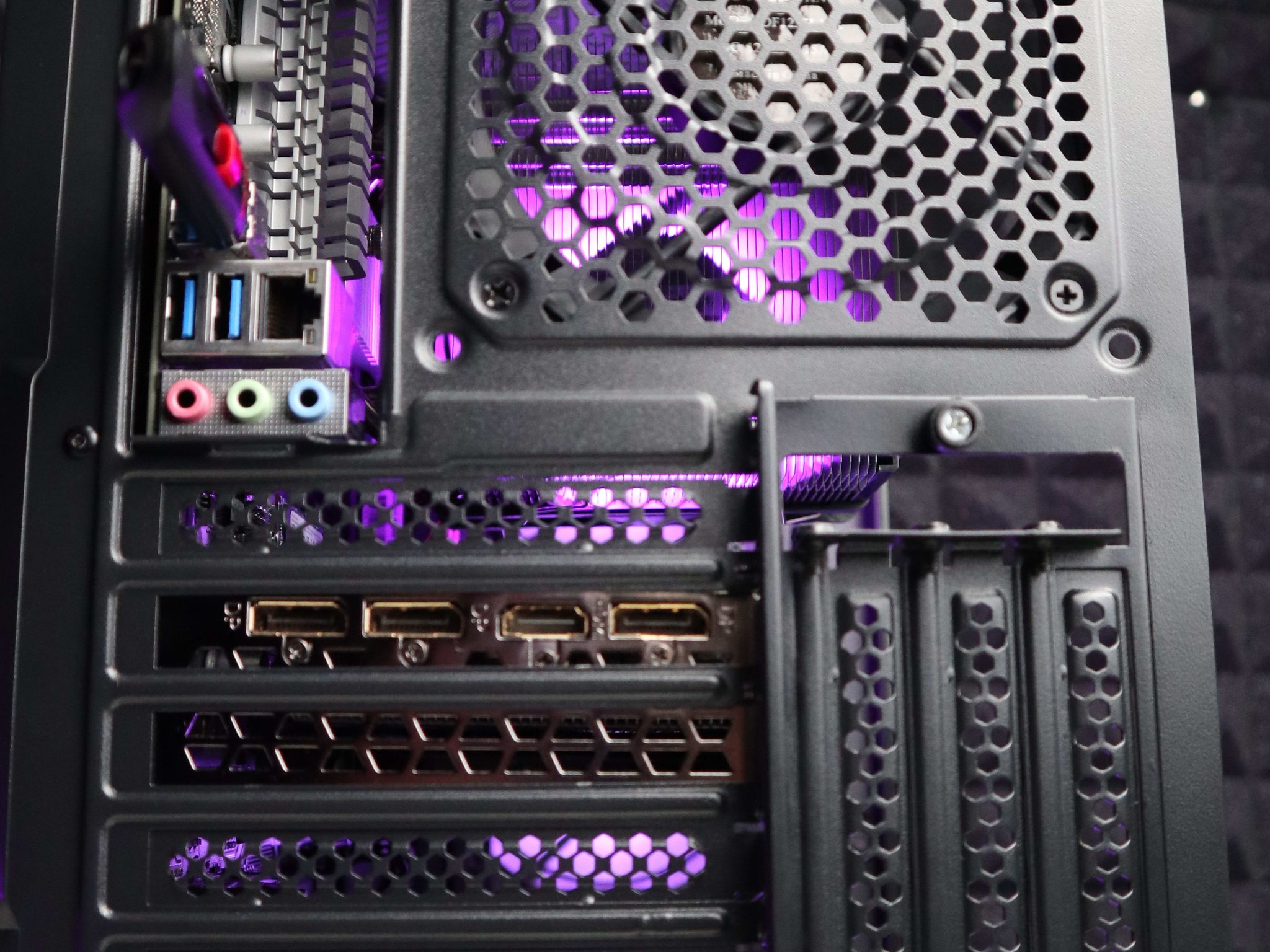 Grape | Ryzen 5 3600/GTX 1660S FREE SHIPPING w/ Wi-Fi