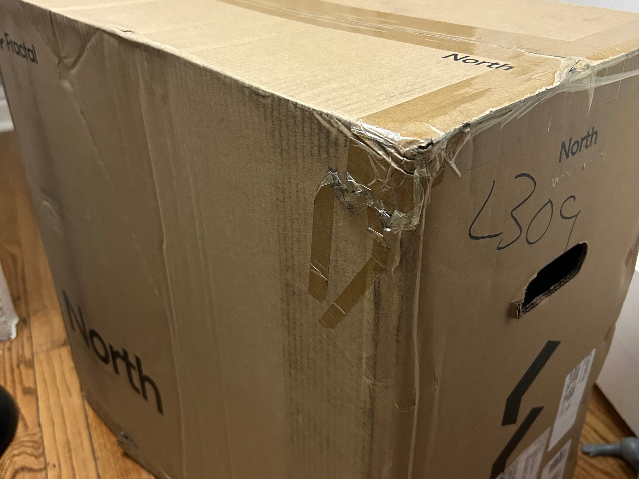 Brand New Unopened Fractal North ATX case White w/ TG Panel