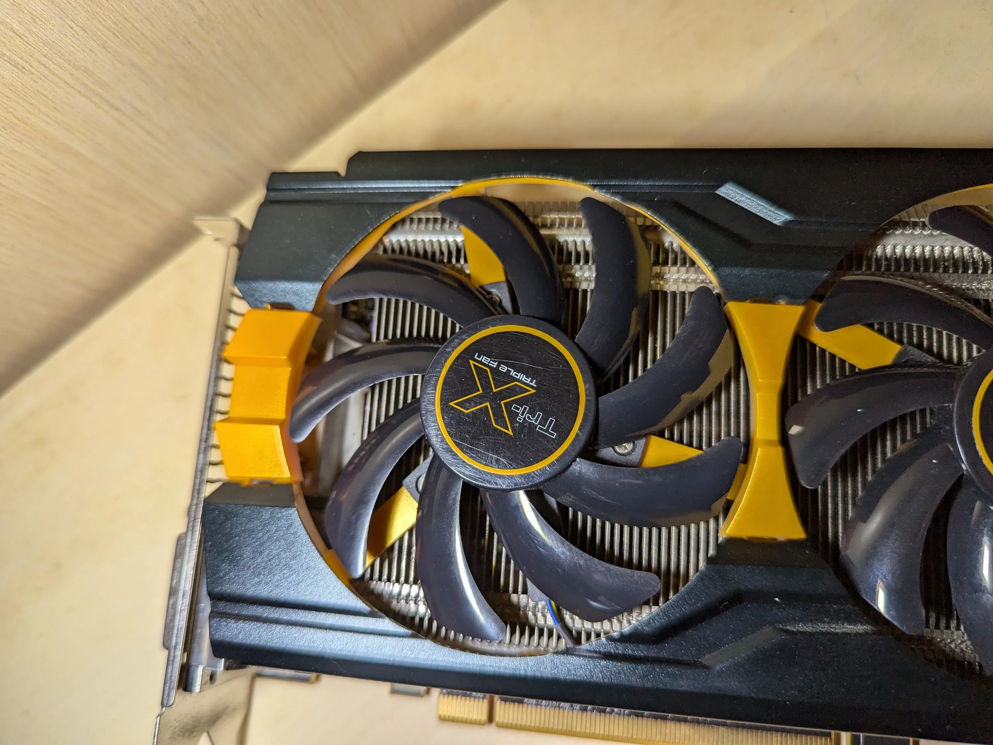 USED - Radeon Sapphire Tri-X R9 290 OC - GDDR5 4GB