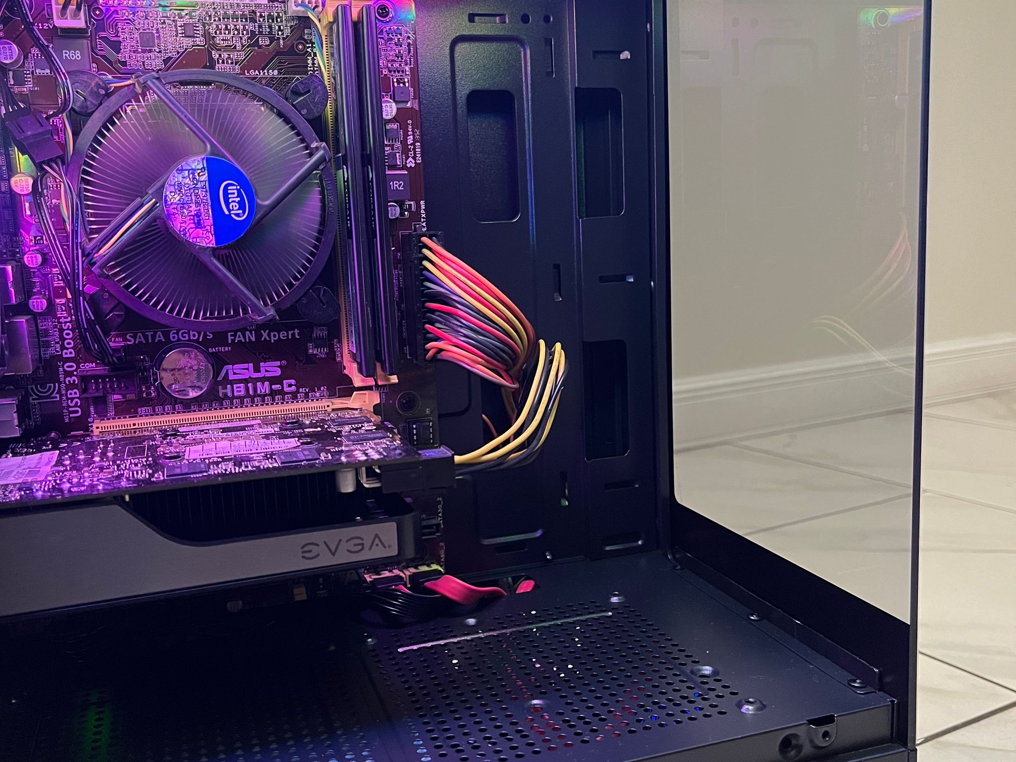 Super Budget Gaming PC - Intel i5-4440, NVIDIA GTX 650, 16GB RAM, 560GB Storage, w/ Wi-Fi & BT