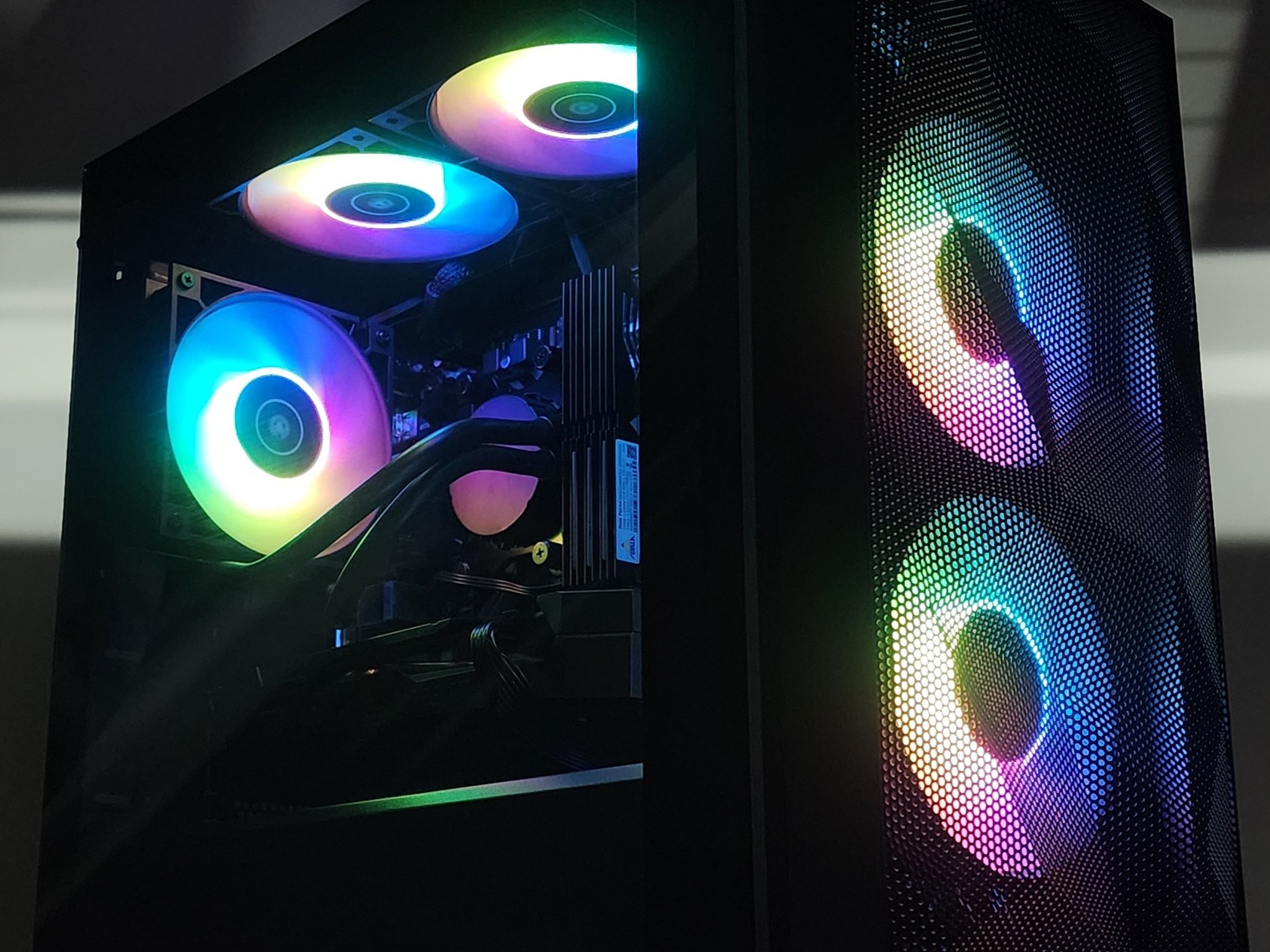 Gaming PC Ryzen 5 2600X 32GB RAM 512GB SSD+1TB HDD RTX 2060 12GB Win 11 Computer