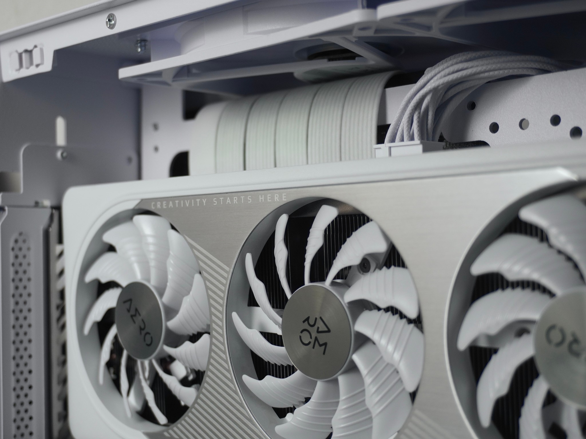 White Mini-ITX Gaming PC | RTX 4060 8GB, 1TB SSD, Ryzen 5 5500, 16GB DDR4-3200