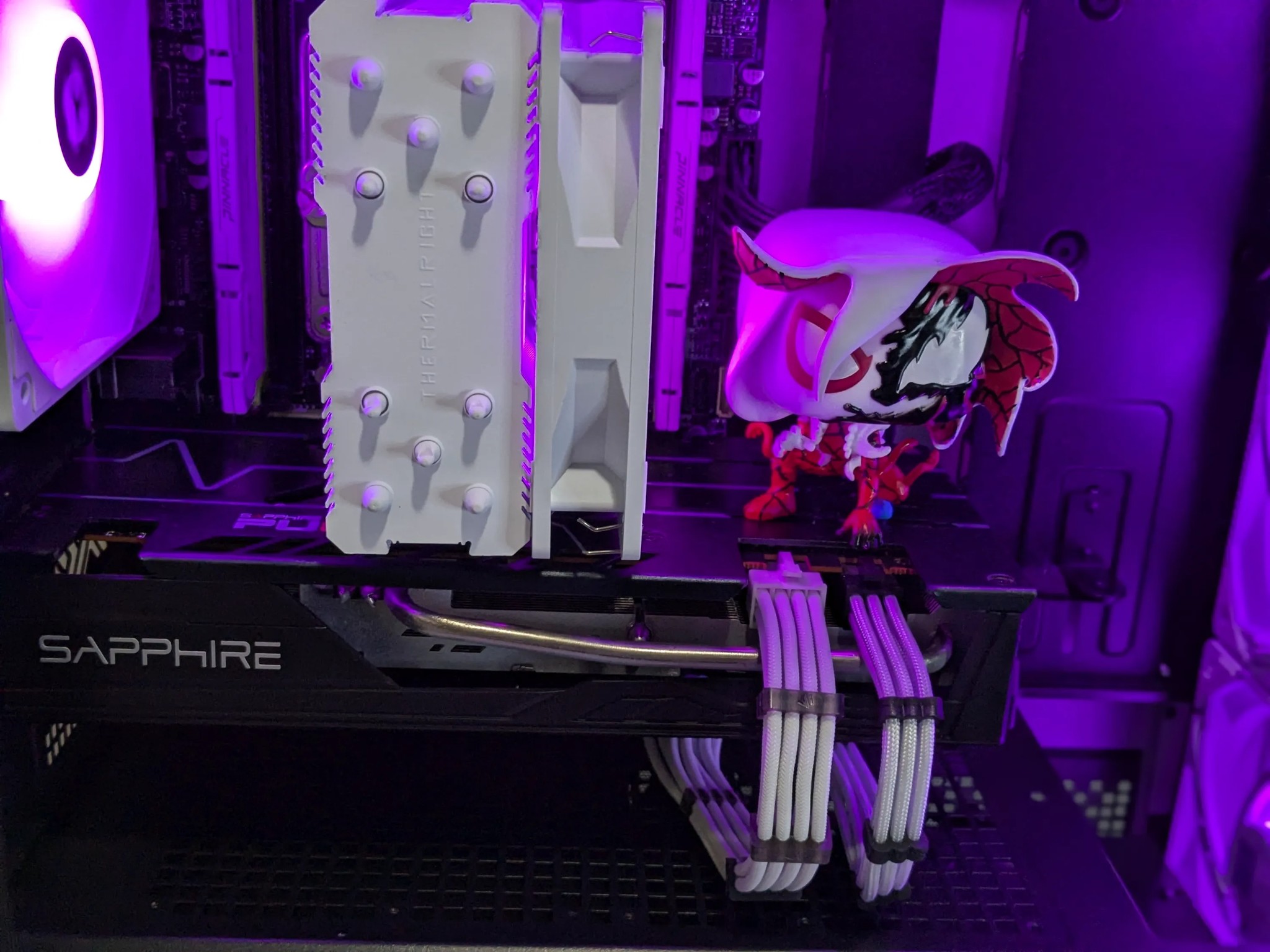 ⚪White Xeon🔥1080p Gaming PC⚪RX 5700XT⚪Intel E5-2680v3(12-c/24-t)⚪16GB DDR4⚪1TB NVMe SSD⚪️Windows 10