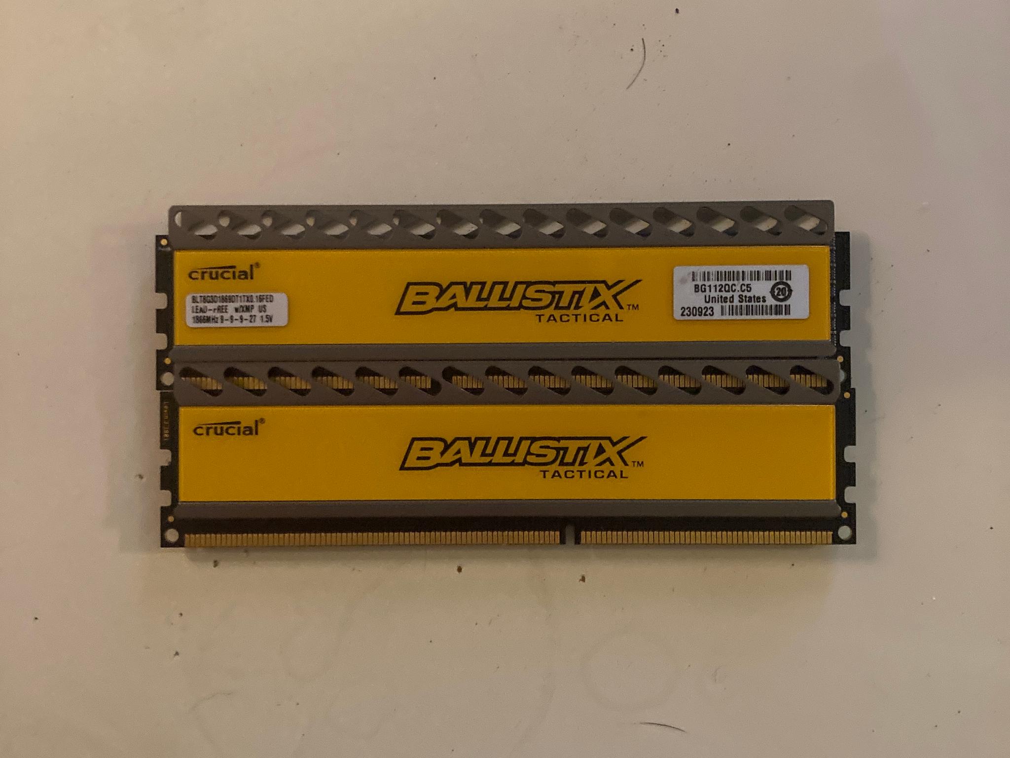 1866 mhz Crucial ballistix ddr3