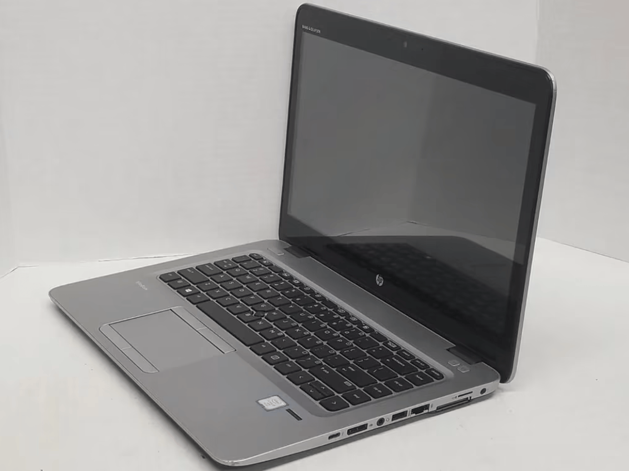 HP EliteBook 840 G4 14.0" FHD Touchscreen i5-7300U 2.4GHz 16B 256GB W10 P