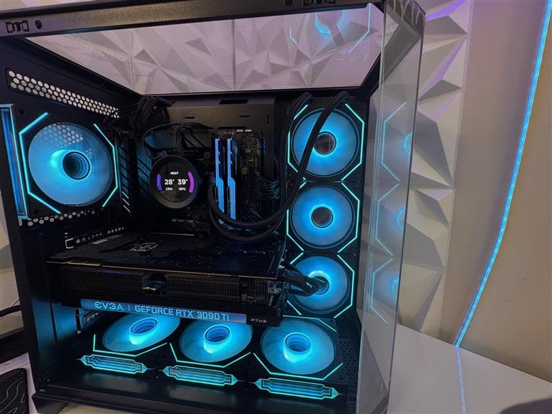 Pure Aesthetic Gaming PC | i9-12900K | RTX 3090 Ti 24GB | 32GB RAM | 1TB SSD