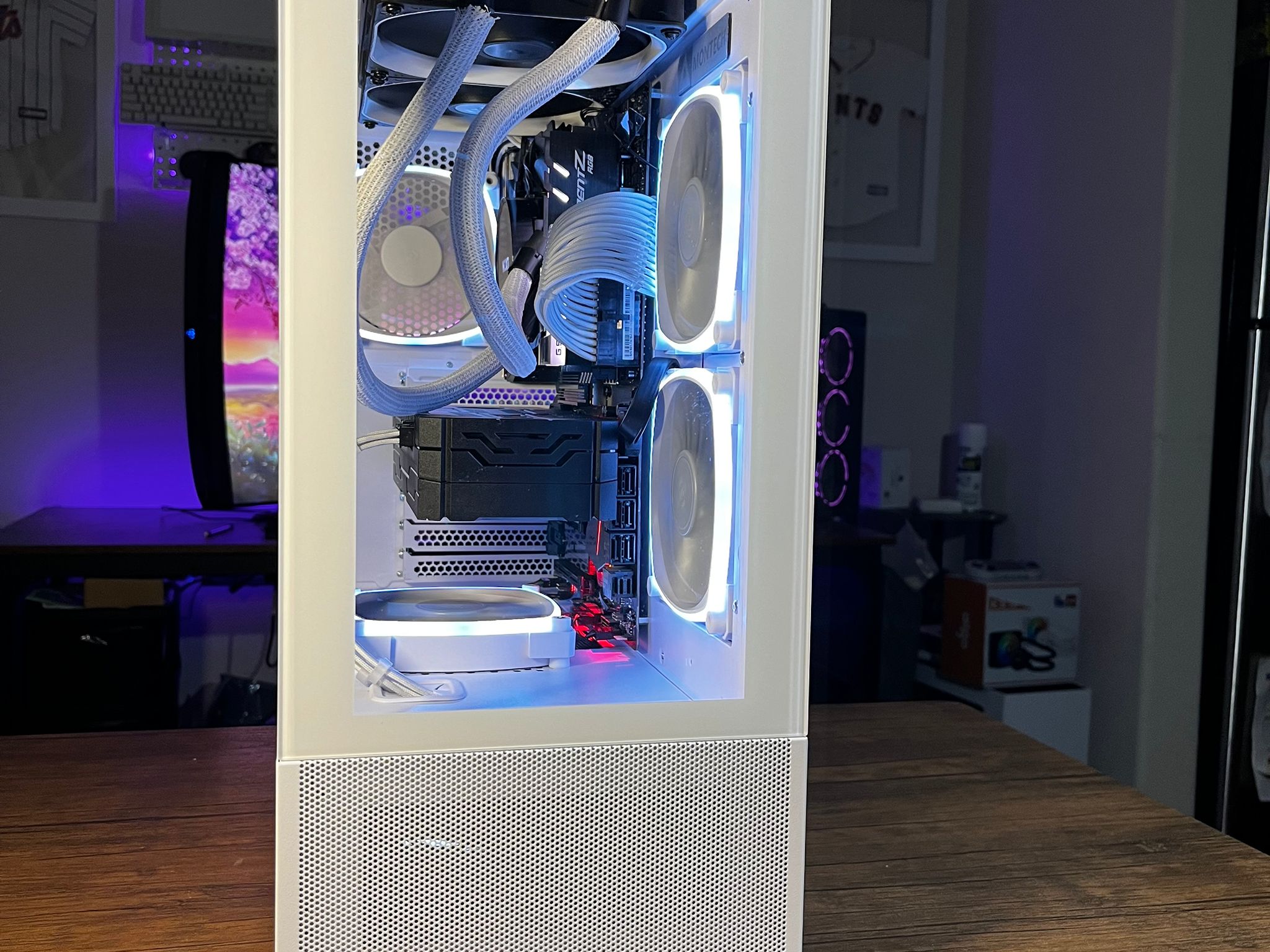 Intel i7 7700k/ RX 5700xt Gaming PC