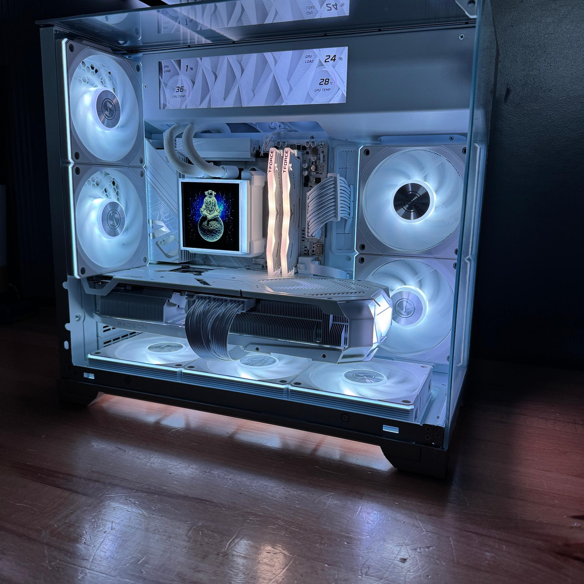 🧊Lian Li PC | Ryzen 7800X3D, 9070 XT, 32GB DDR5, 2TB SSD, Lian Li Case/Fans/Cooler/PSU