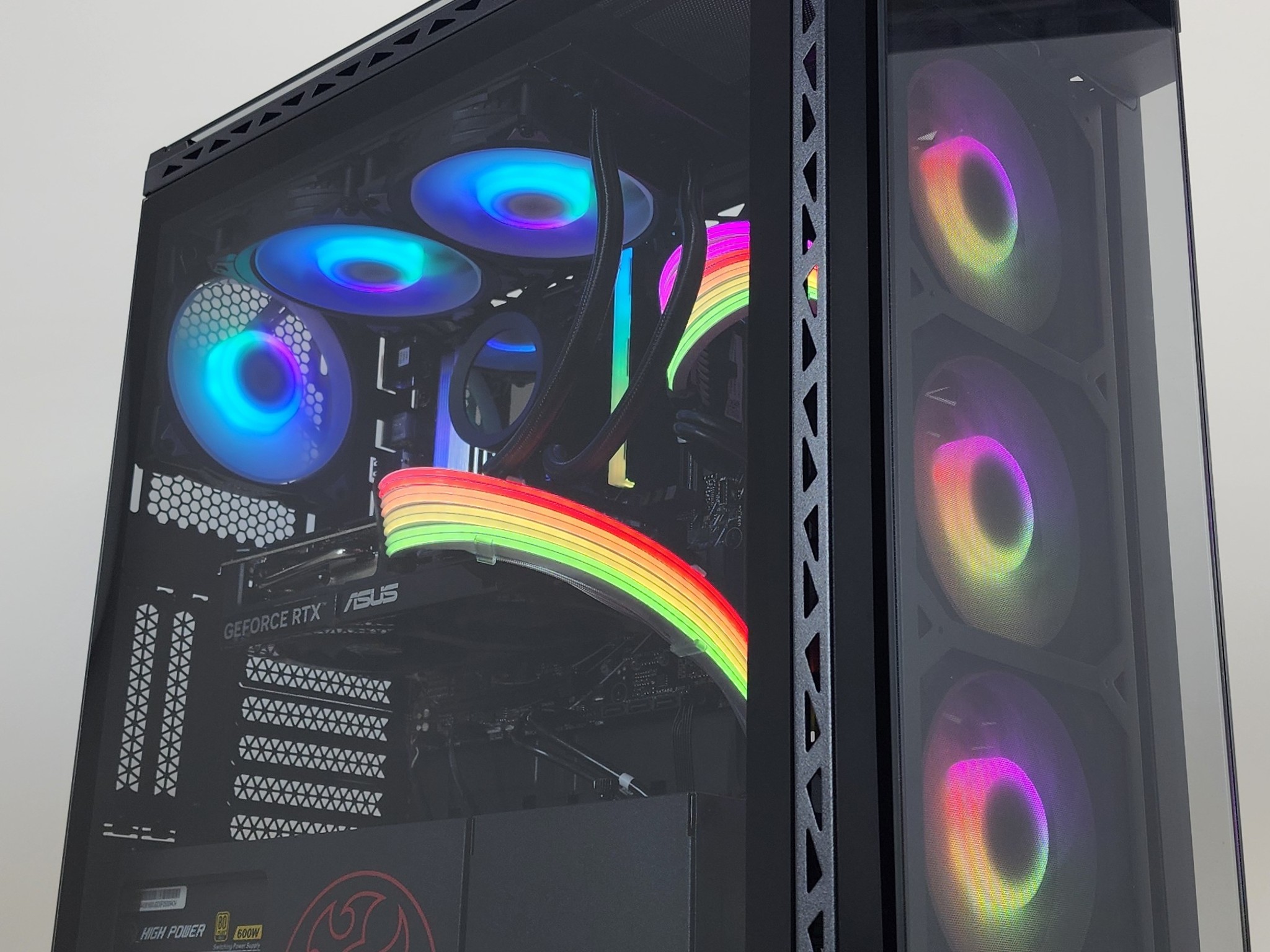 Gaming PC Ryzen 5 9600X 16GB RAM 1TB SSD RTX 5060 Ti 16GB Windows 11 Computer