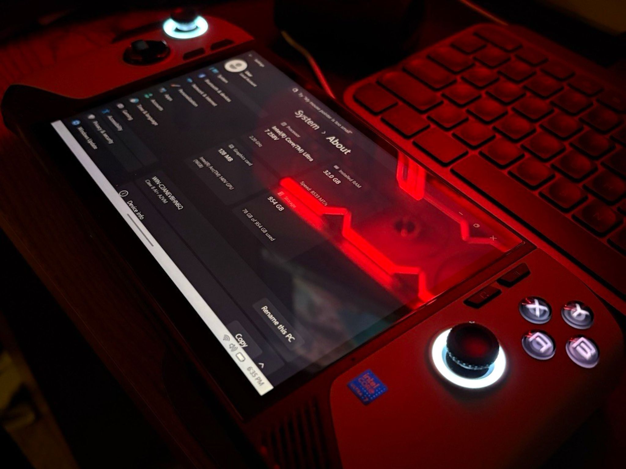 MSI Claw 8 AI+ A2VM 1TB Handheld System w/ JSAUX docking station - 1920x1200 res