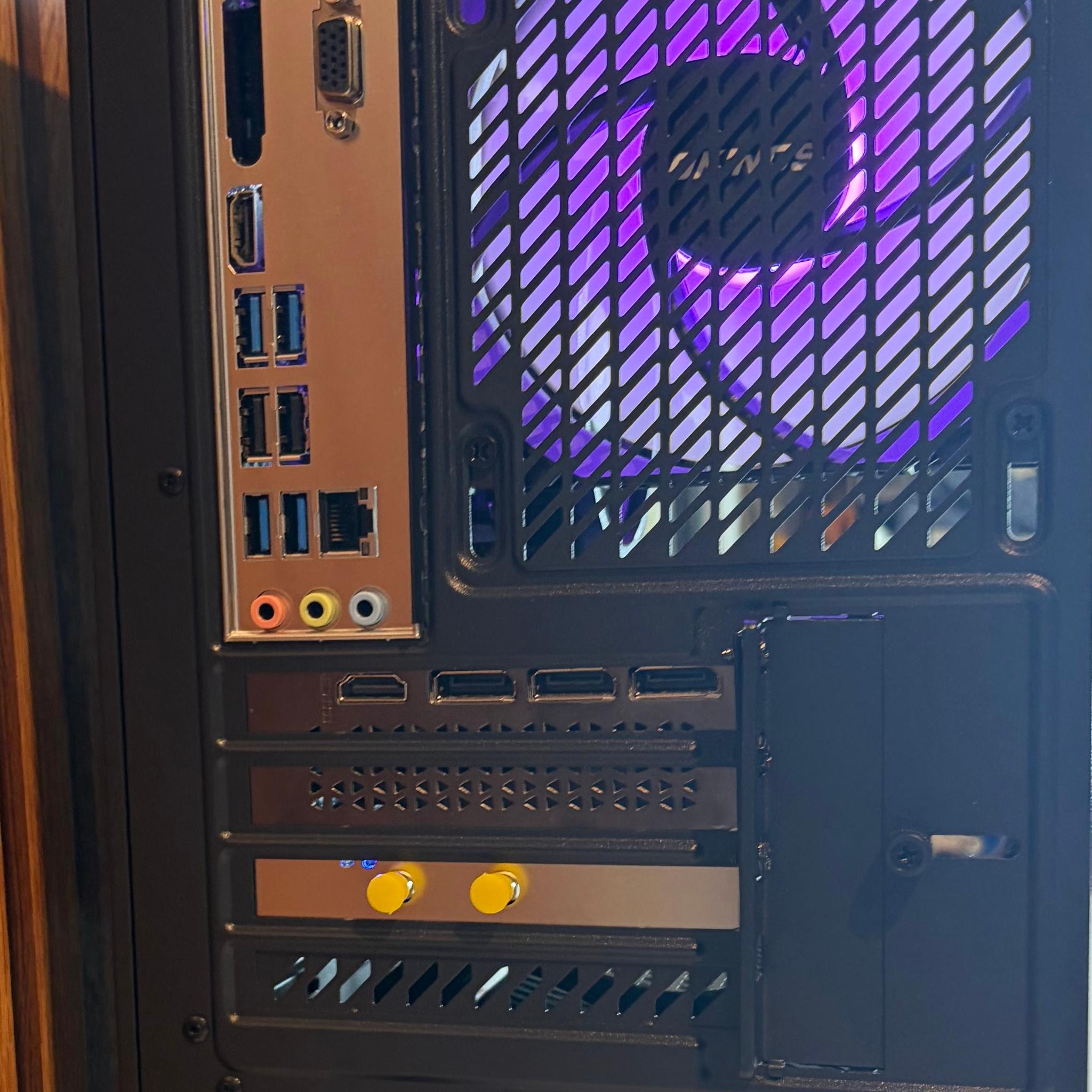 RTX 5060 | RYZEN 7 2700 | 16GB DDR4 | 500GB SSD | 450W | windows 11 PRO