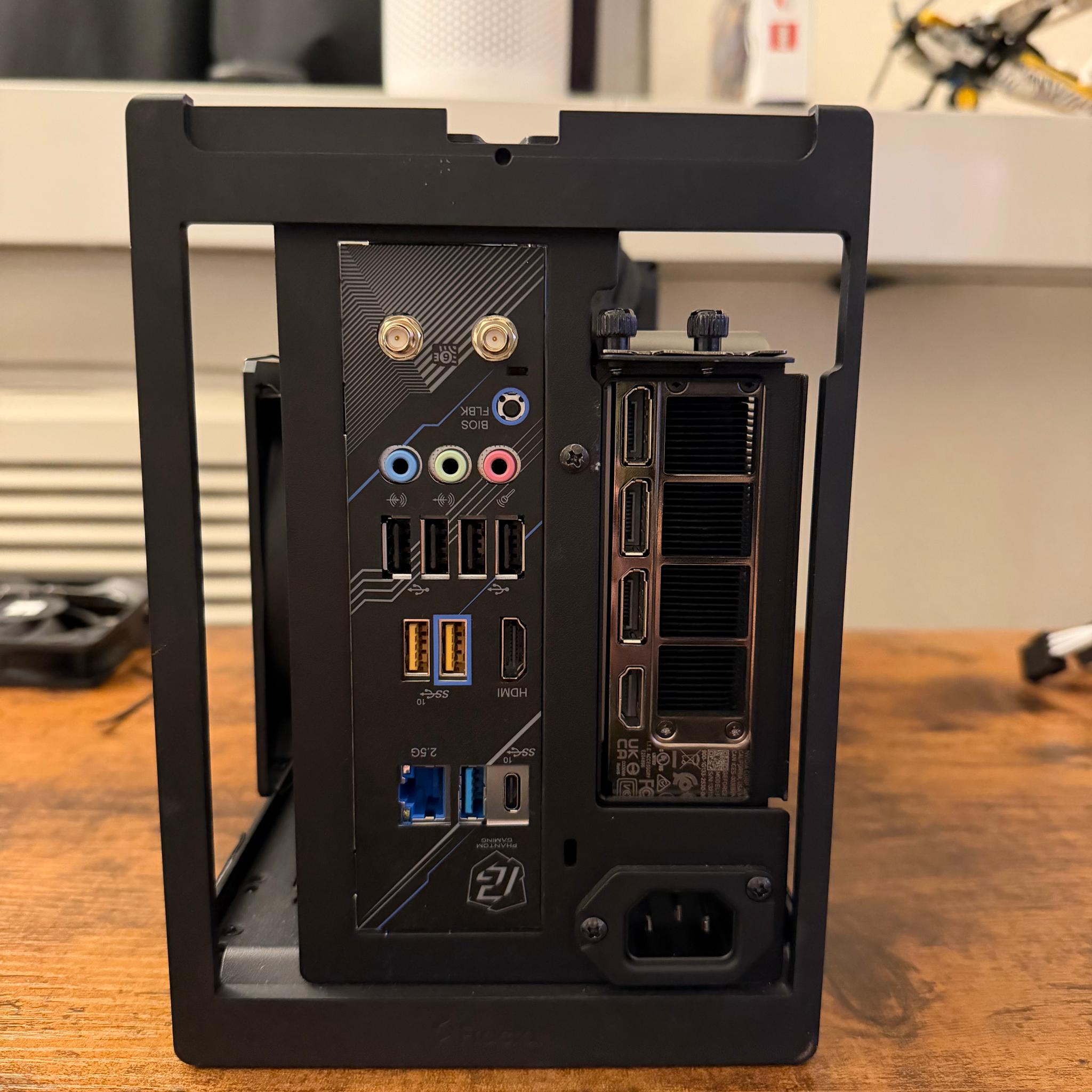 SFF Fractal Terra build - AMD Ryzen 5 7600 + RTX 3080 + 32GB DDR5 + 1TB M.2