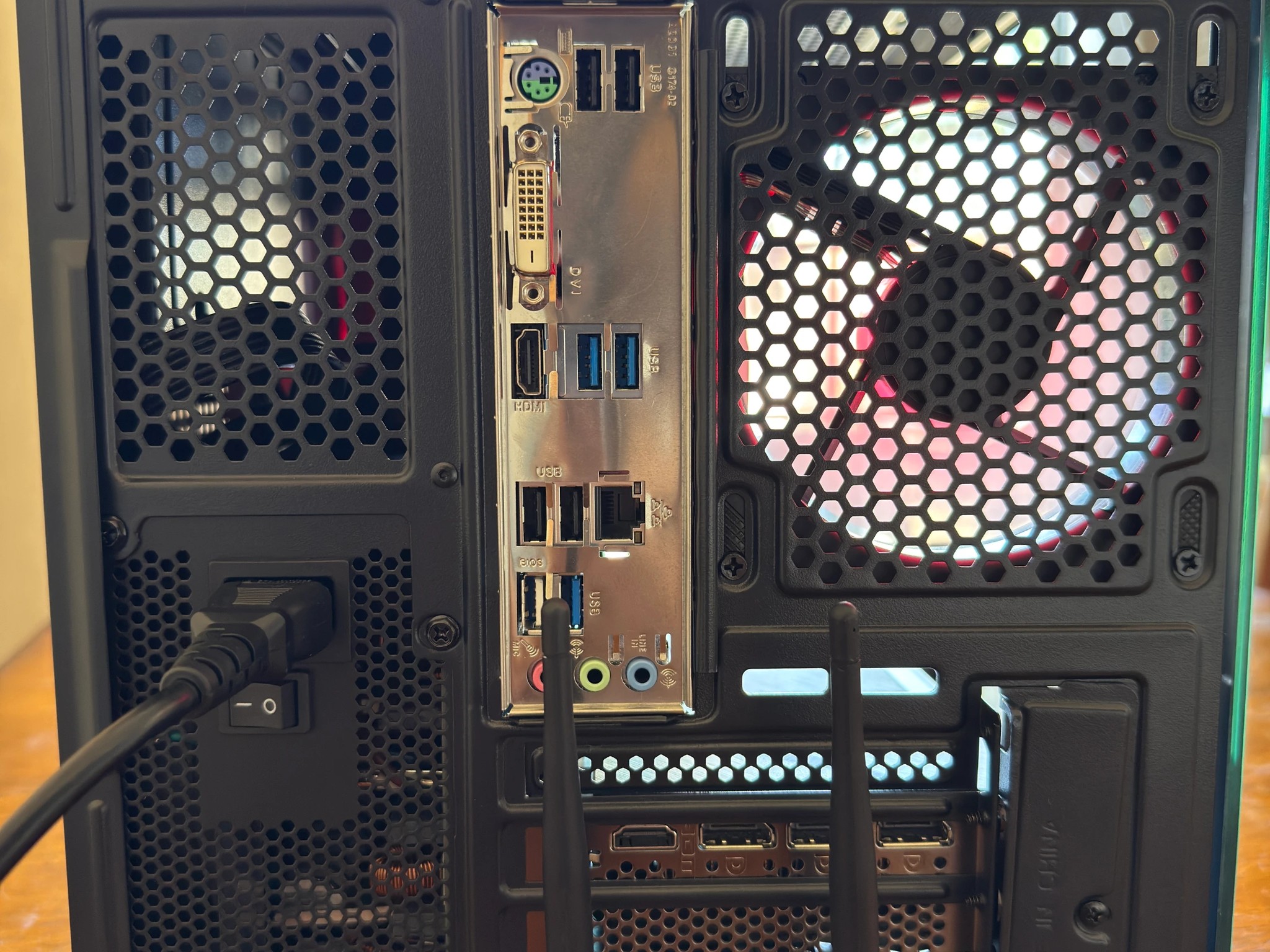 Gaming PC | RTX 3060 12GB | Ryzen 3600 | 16GB RAM | 1 TB NVME | Windows 11 | WiFi & BT