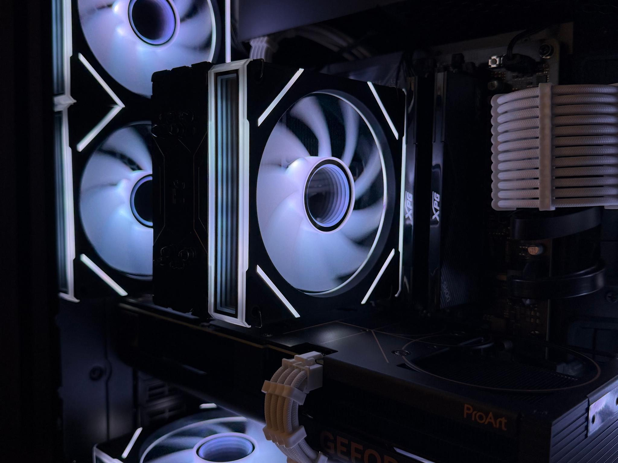 GeForce RTX 4070 Custom Gaming PC - Core i7-14700F, 16GB RAM, 512GB SSD