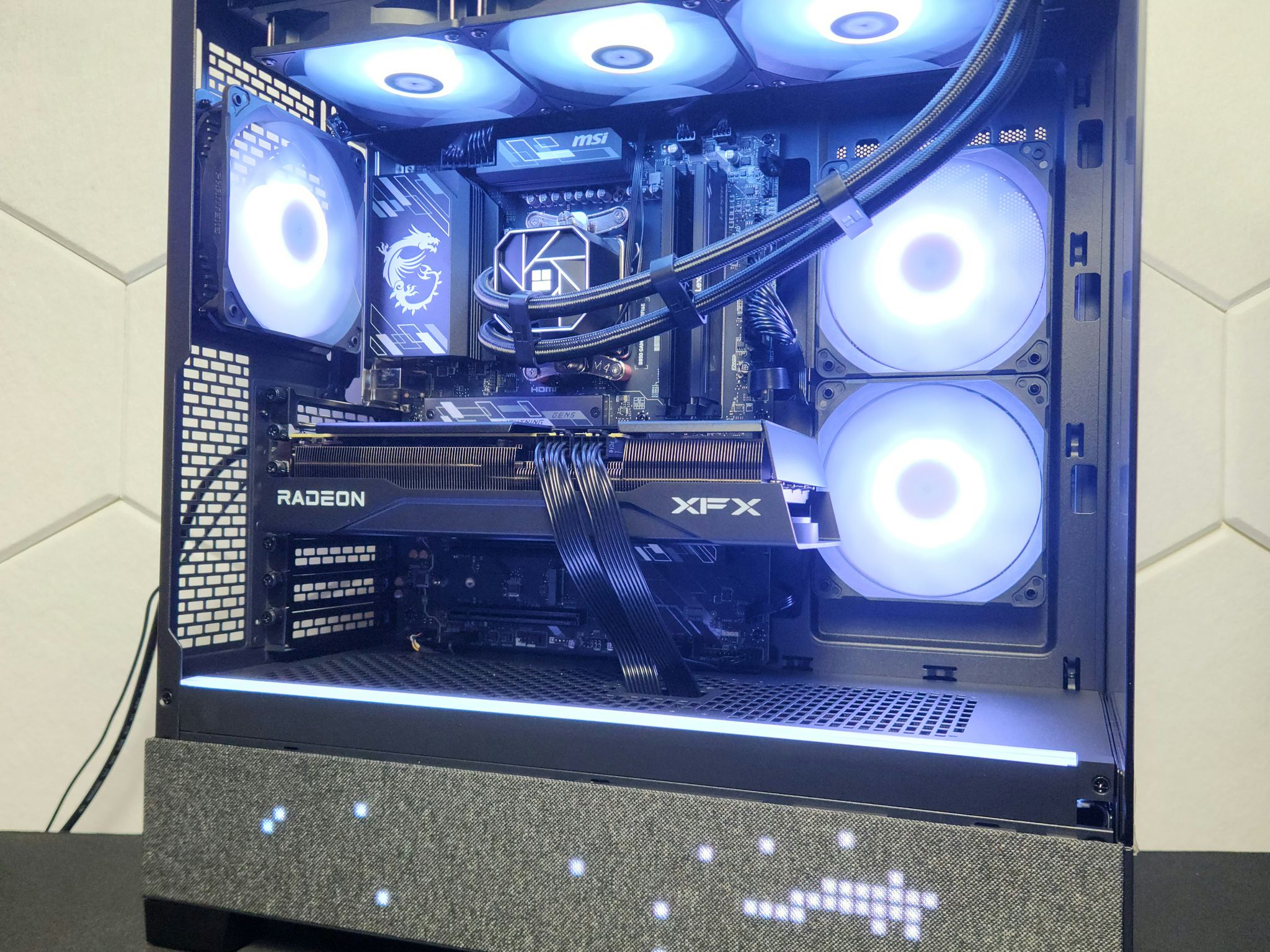 "Matrix" RX 9070 GRE | Ryzen 5 7600X3D | 16GB DDR5 | 1TB SSD | Windows 11 Home
