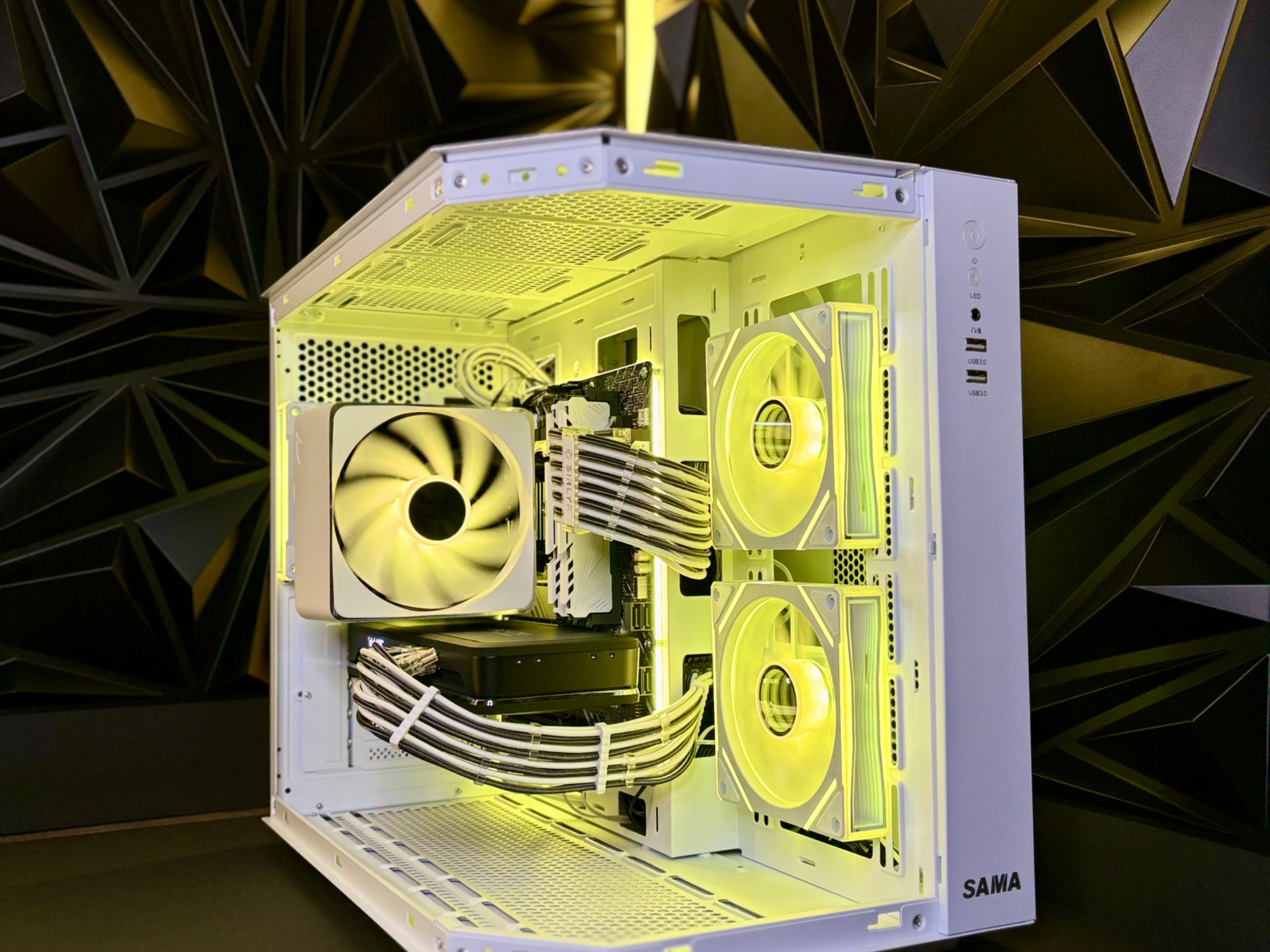 GAMING PC / Arc A750 / 12100F / 32 GB RAM / 1 TB STORAGE + WiFi