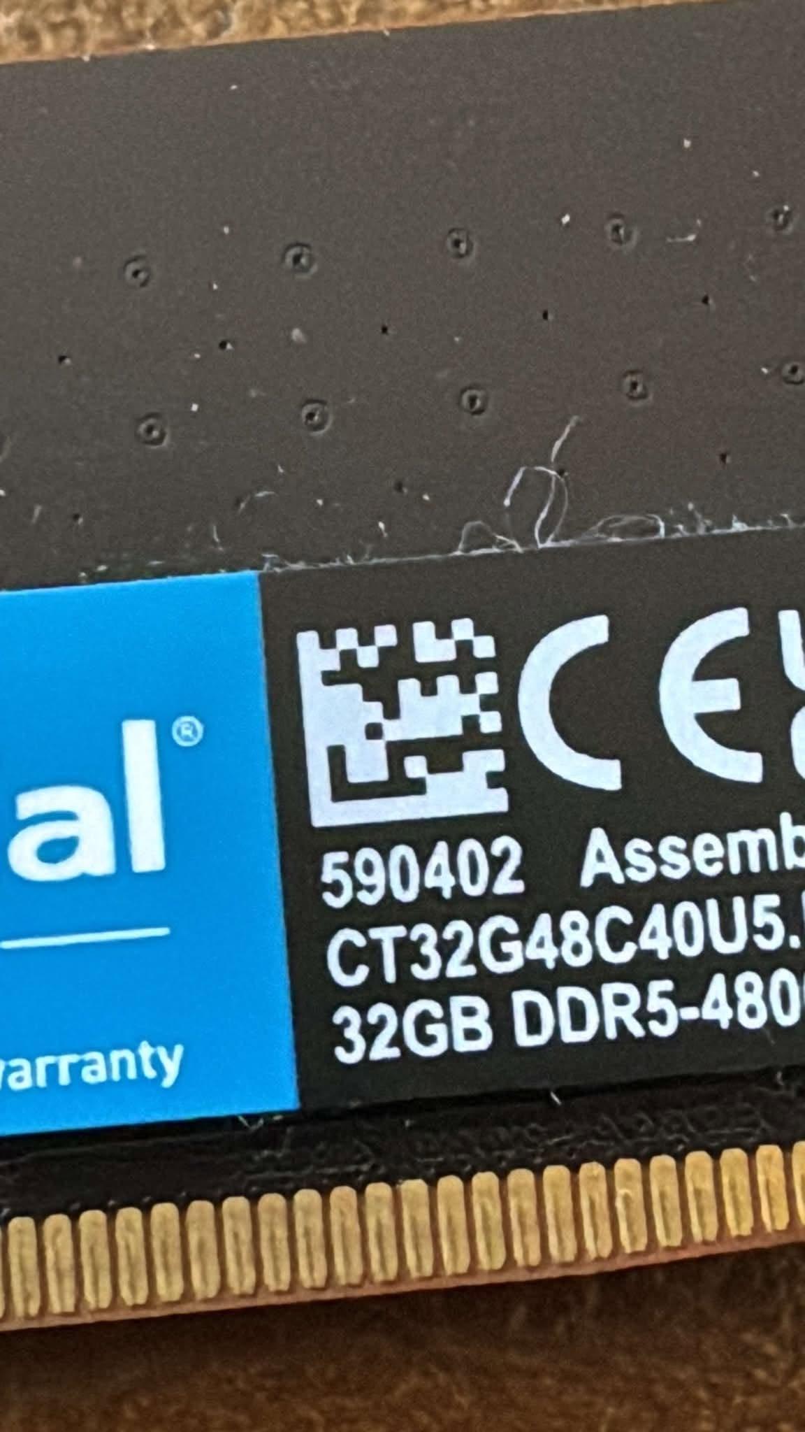 Crucial 32GB DDR5 4800MHz UDIMM memory RAM stick (not working/for parts)