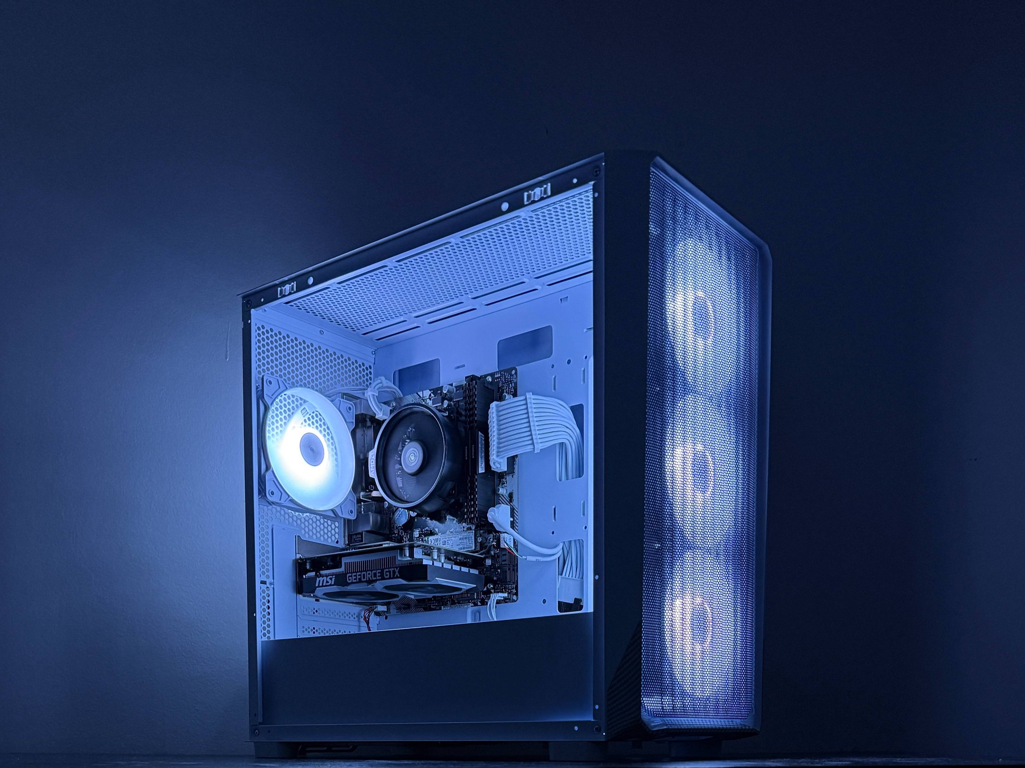 ❄️Powder❄️ | 1080p Gaming PC | Ryzen 5 1600AF | MSI GTX 1630 | 16GB DDR4 3000MHz