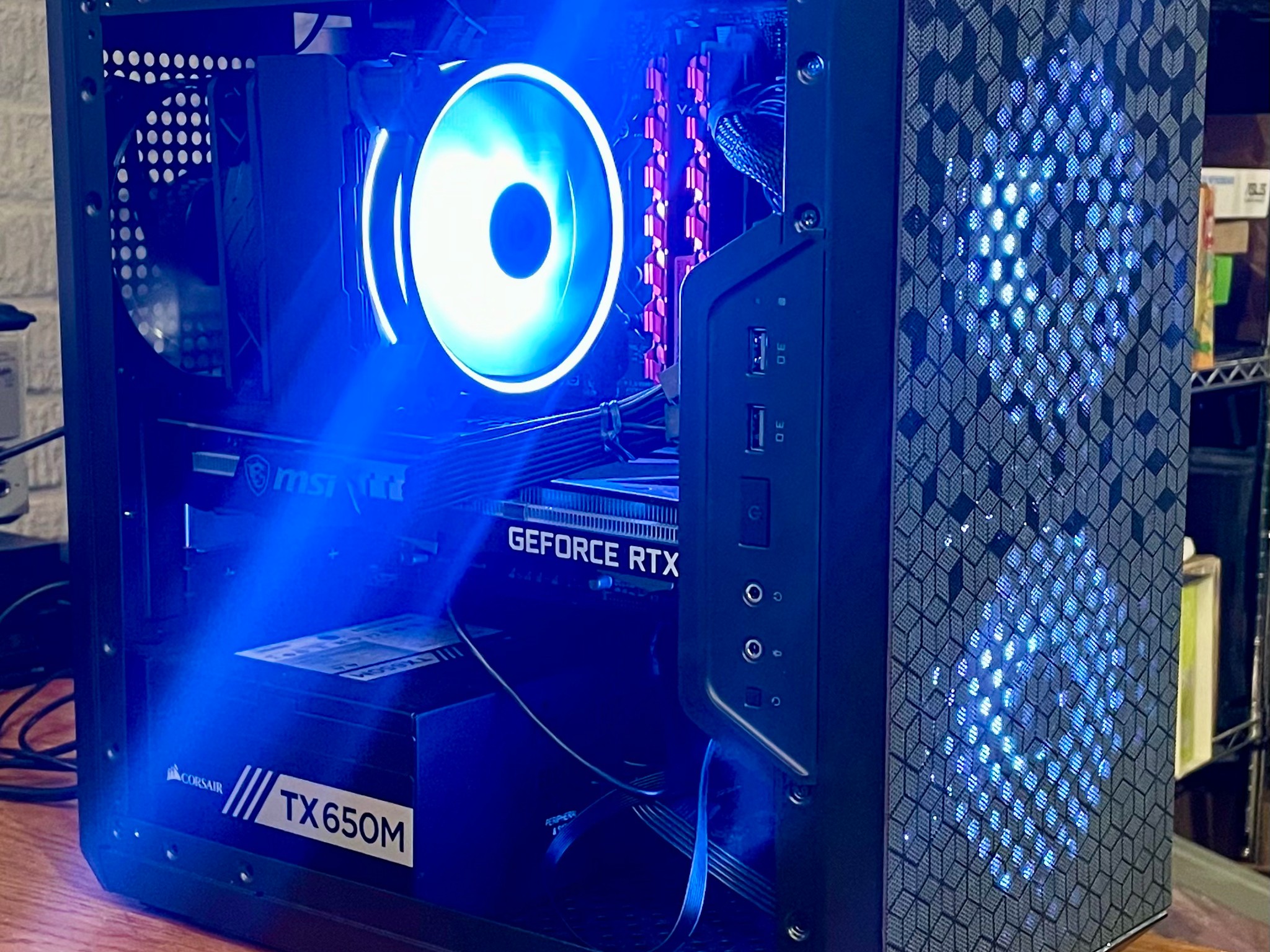 Entry Gaming PC | RTX 3060 12GB | i5-9600K | 16GB RAM | 1TB SSD NVMe | WiFi and Bluetooth