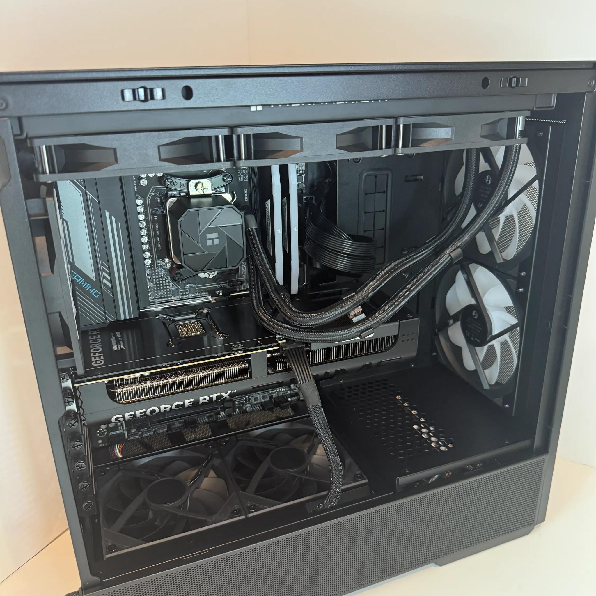 RTX 5070 |Ryzen 7 7700X Gaming PC | 1440p / 4K Ultra Ready