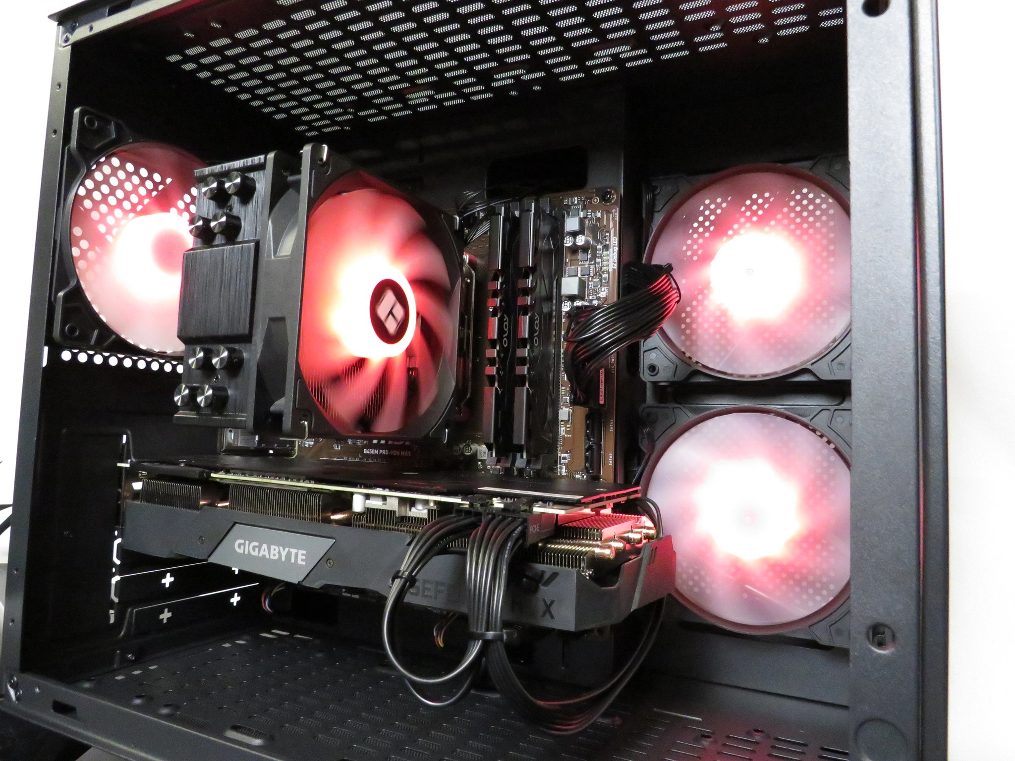 Budget Gamer and Streamer: Ryzen 5 5600X + RTX 2070 Super + 16 GB DDR4 + 1TB NVME SSD