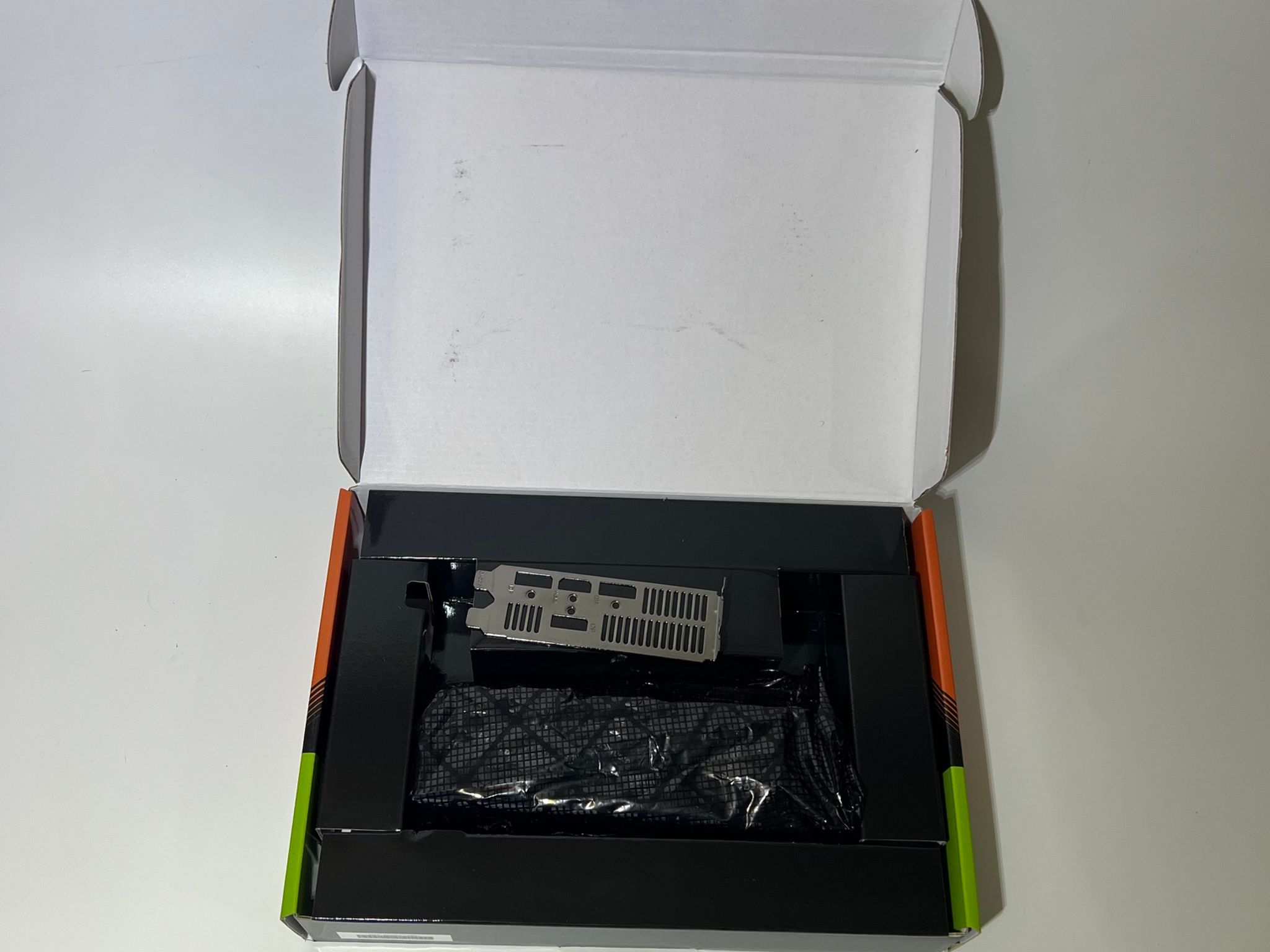 GIGABYTE GeForce RTX 5060 OC Low Profile