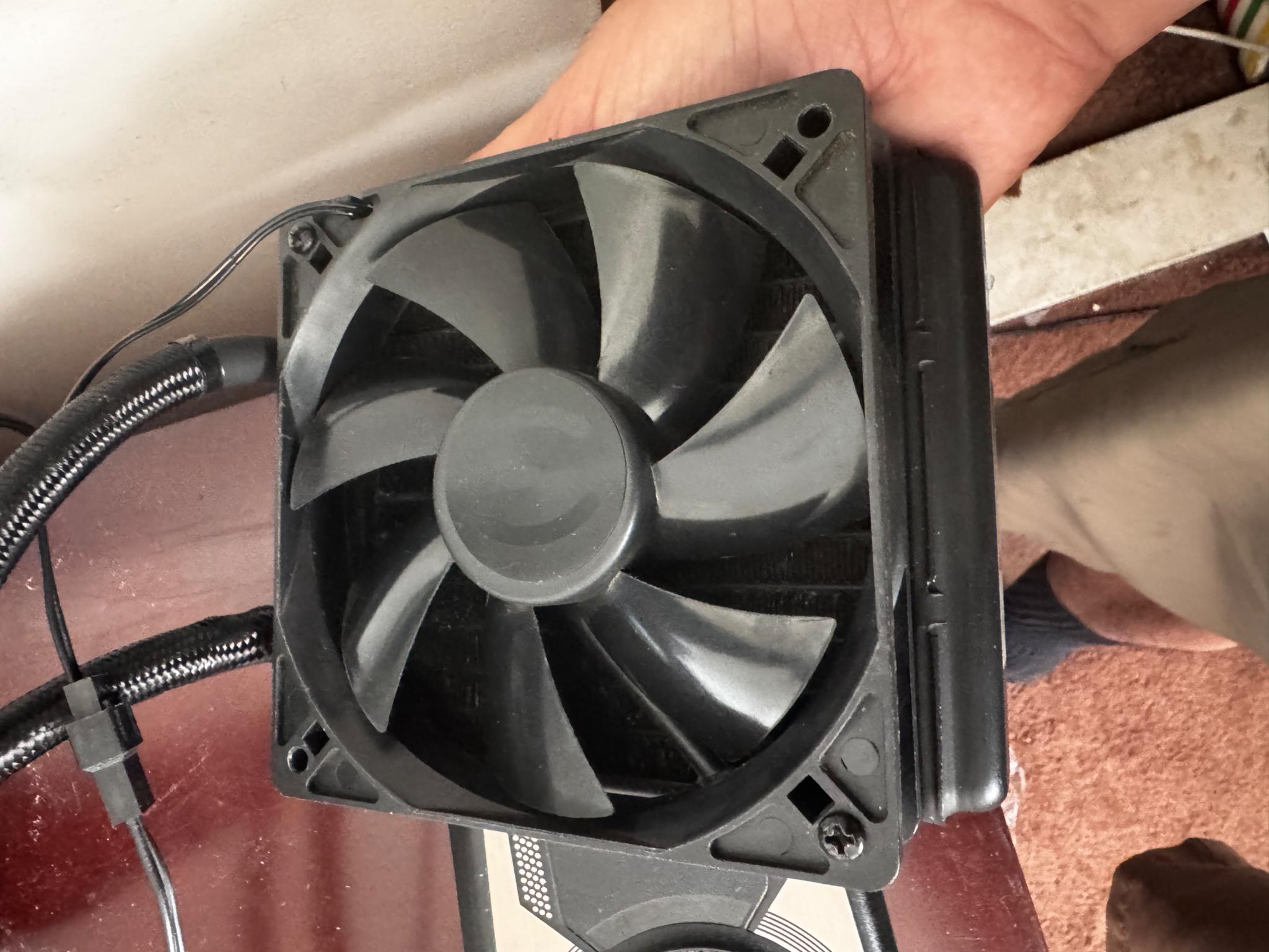 EVGA GTX 980 Ti Hybrid