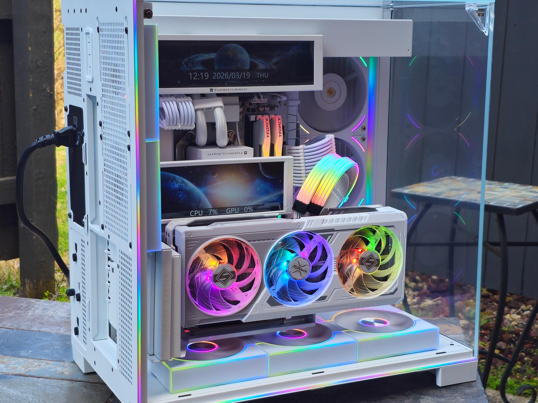 ☃️ High End Whiteout Gaming PC • AMD 9070XT • Ryzen 7 9850X3D • 32GB RAM • 2TB SSD • Plug n' Play