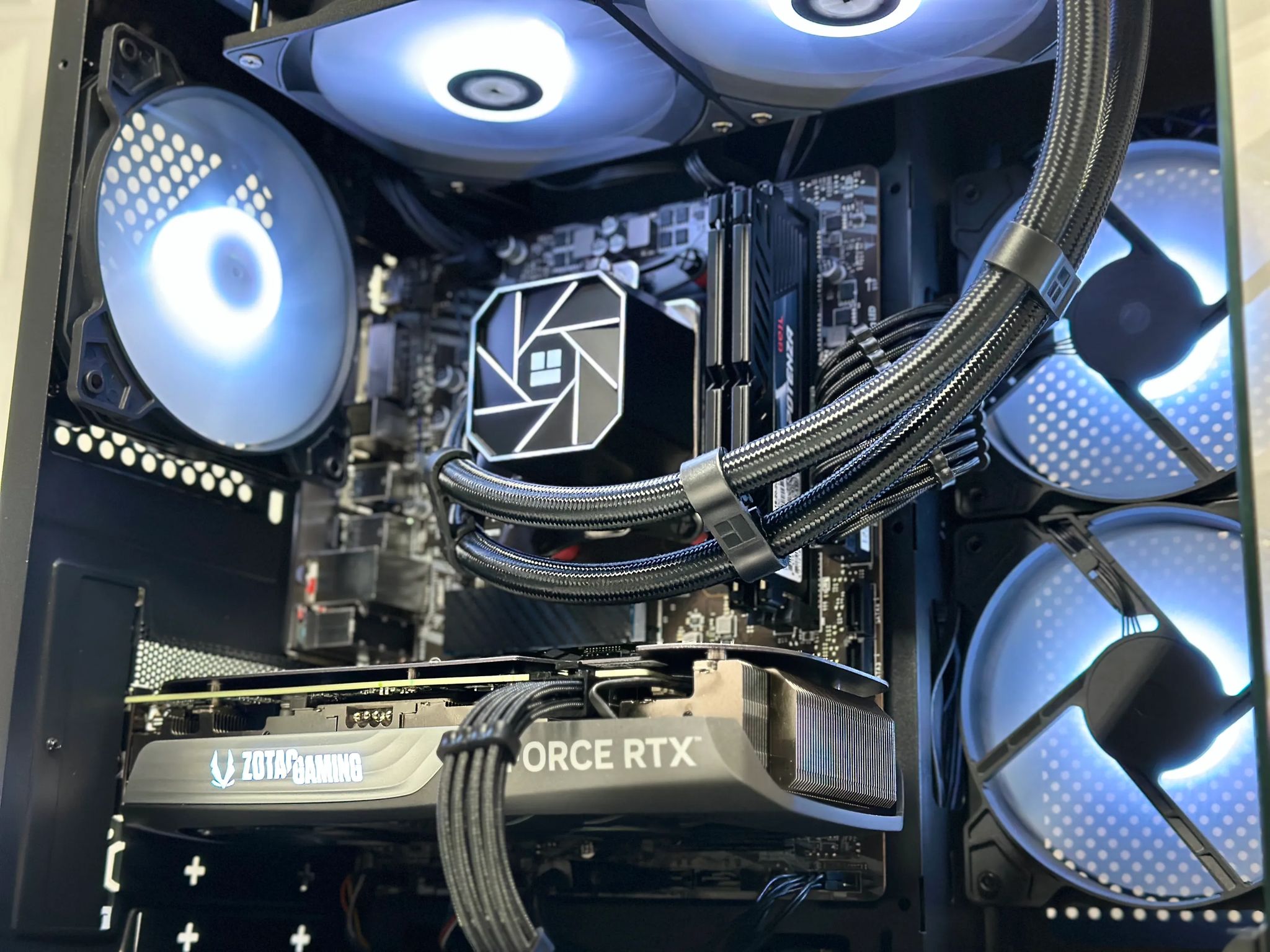 🤟🏻🕸️🕷️Spider|| ||Liquid Cooled Gaming PC🕸️Nvidia RTX 4070 12GB🕸️Intel  12600KF 🕸️32GB DDR4