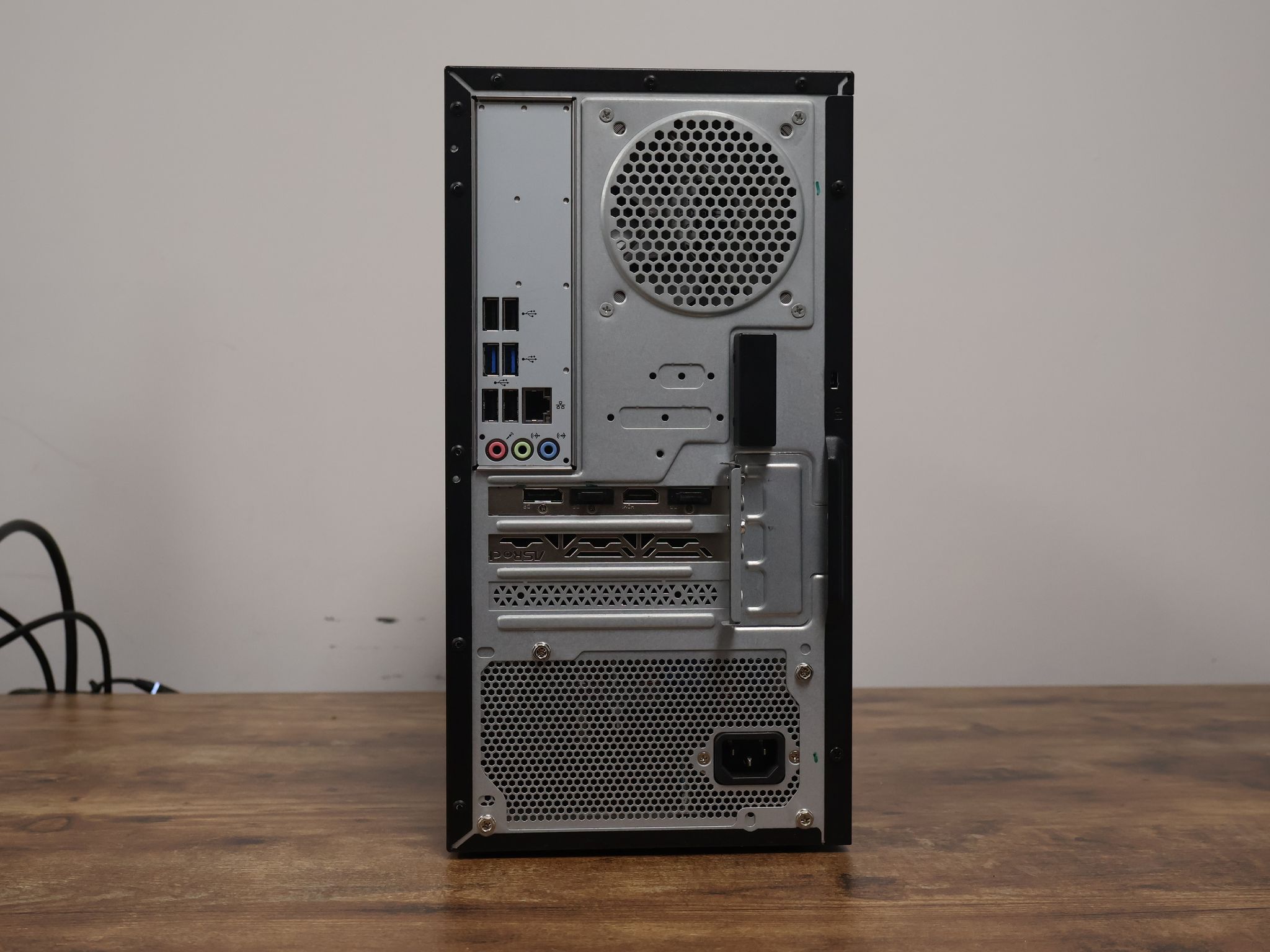 RX 7600 Gaming PC – Intel i5-12400 | 16GB DDR4 | Radeon 8GB | 1080p Gaming