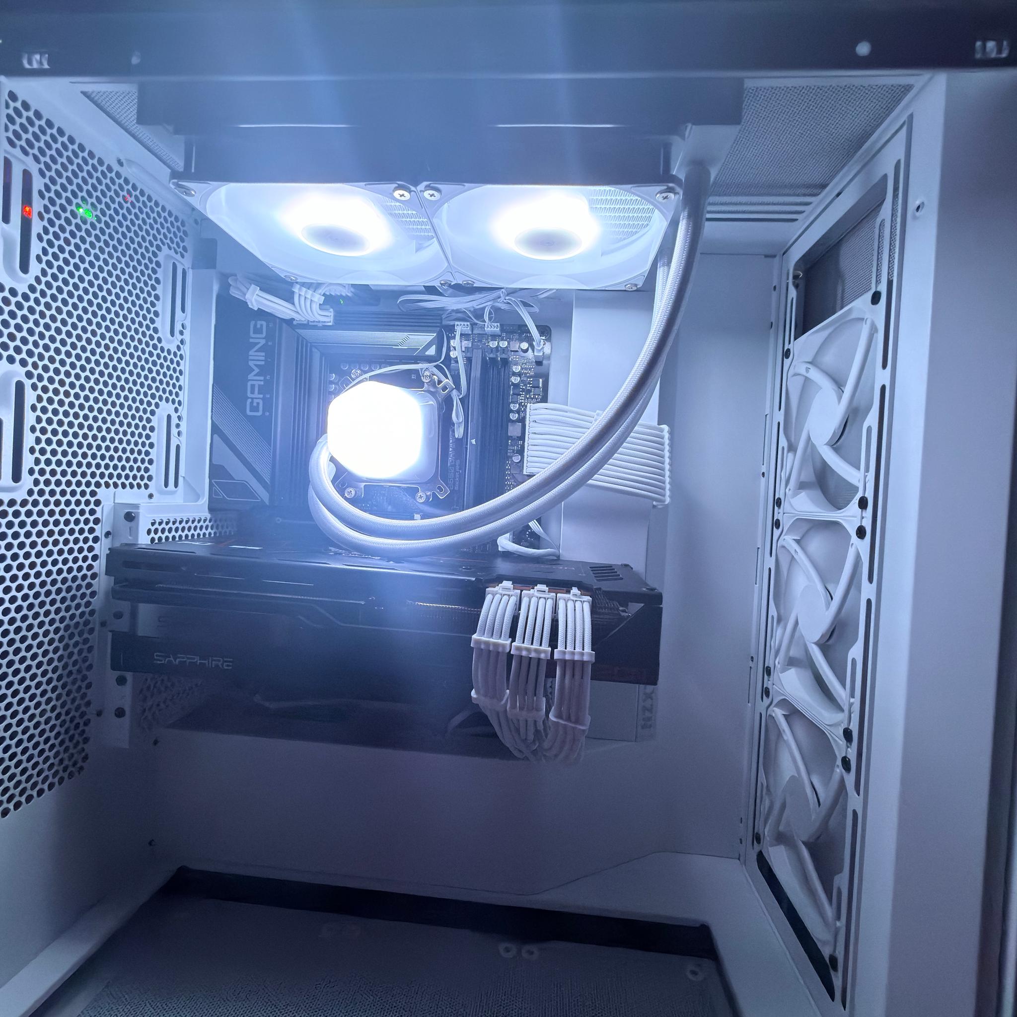 ❄️ WINTER PC ❄️ 7900 XTX  | Ryzen 9 7900x  | 1250W | 16gb DDR5 | 1tb SSD | WiFi | 4K Gaming PC
