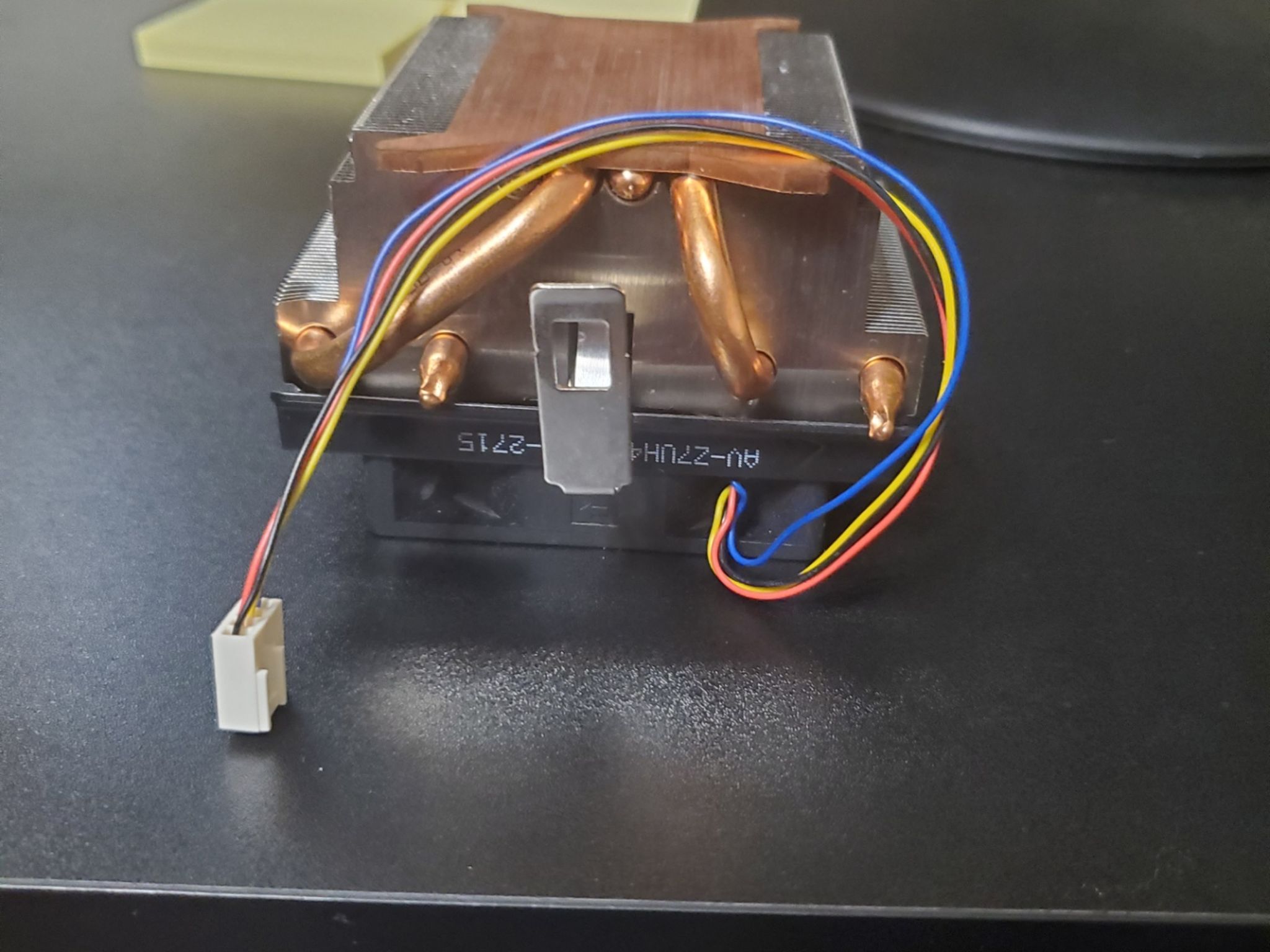 Pre-owned AMD/LGA AVC Z7uh40q001 CPU Cooling Heatsink Fan Assembly