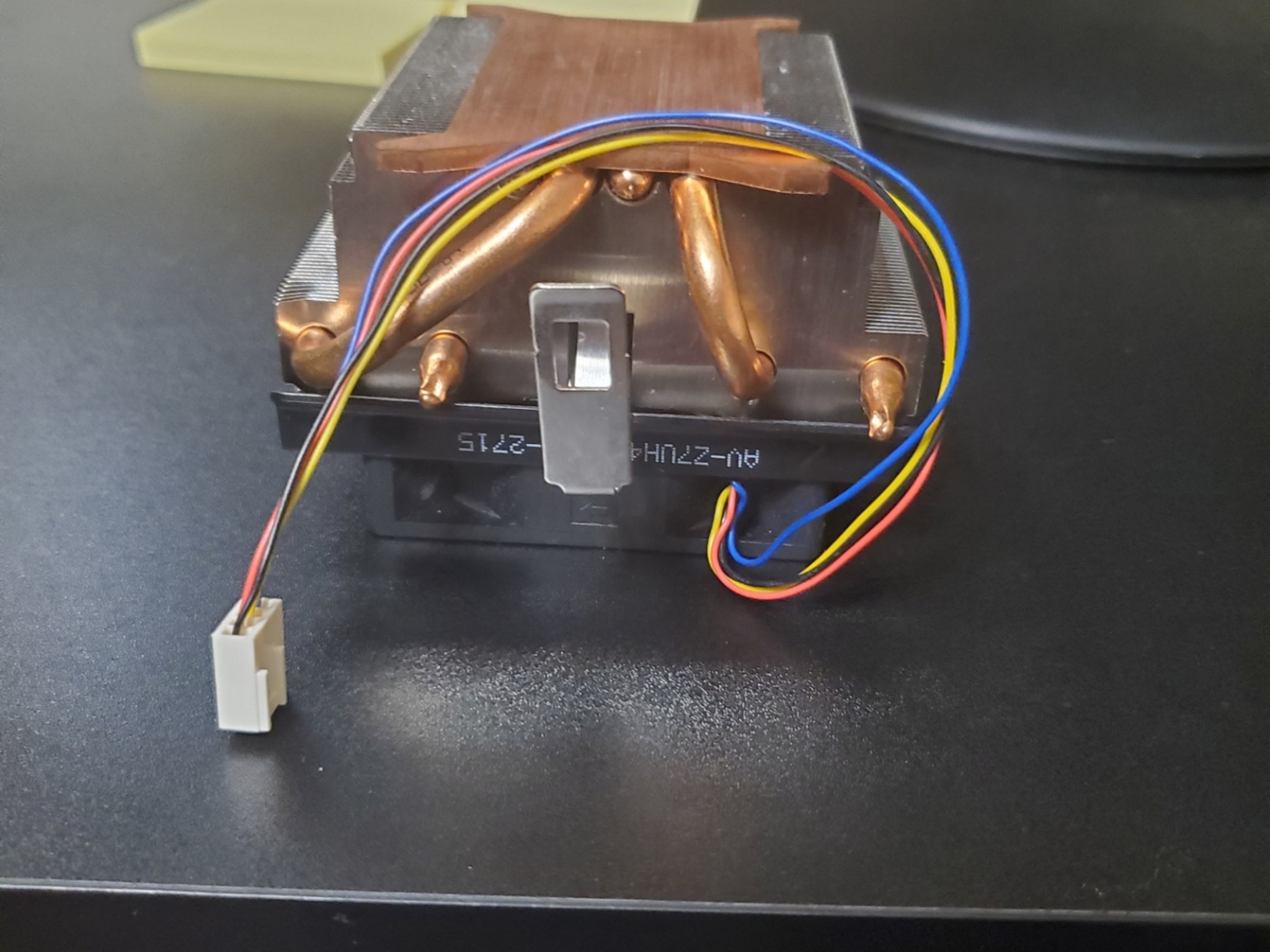 Pre-owned AMD/LGA AVC Z7uh40q001 CPU Cooling Heatsink Fan Assembly