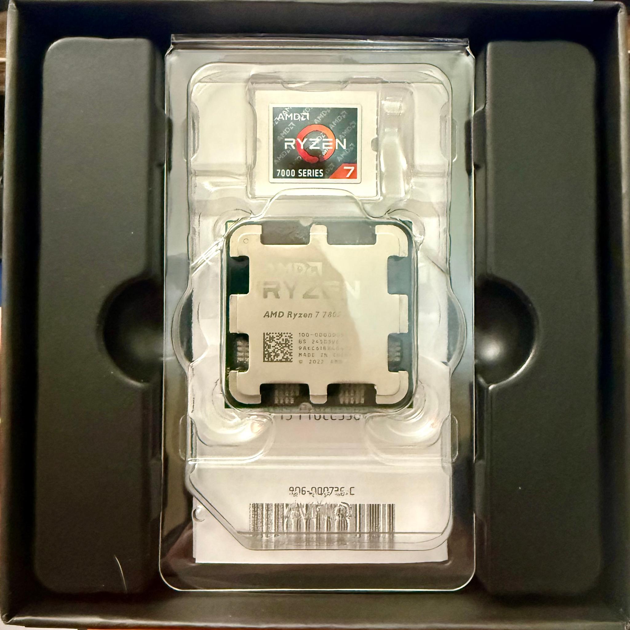 AMD Ryzen 7 7800X3D