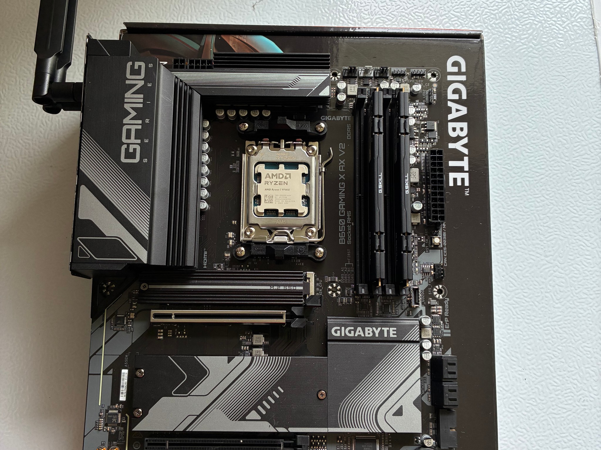 9700X | B650 | 32 GB DDR5 6000 | 1 TB SSD | Windows 11 Pro