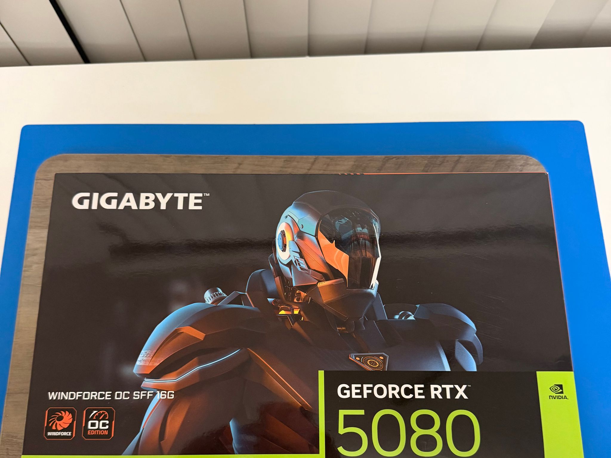 GIGABYTE GeForce RTX 5080 WINDFORCE SFF 16G