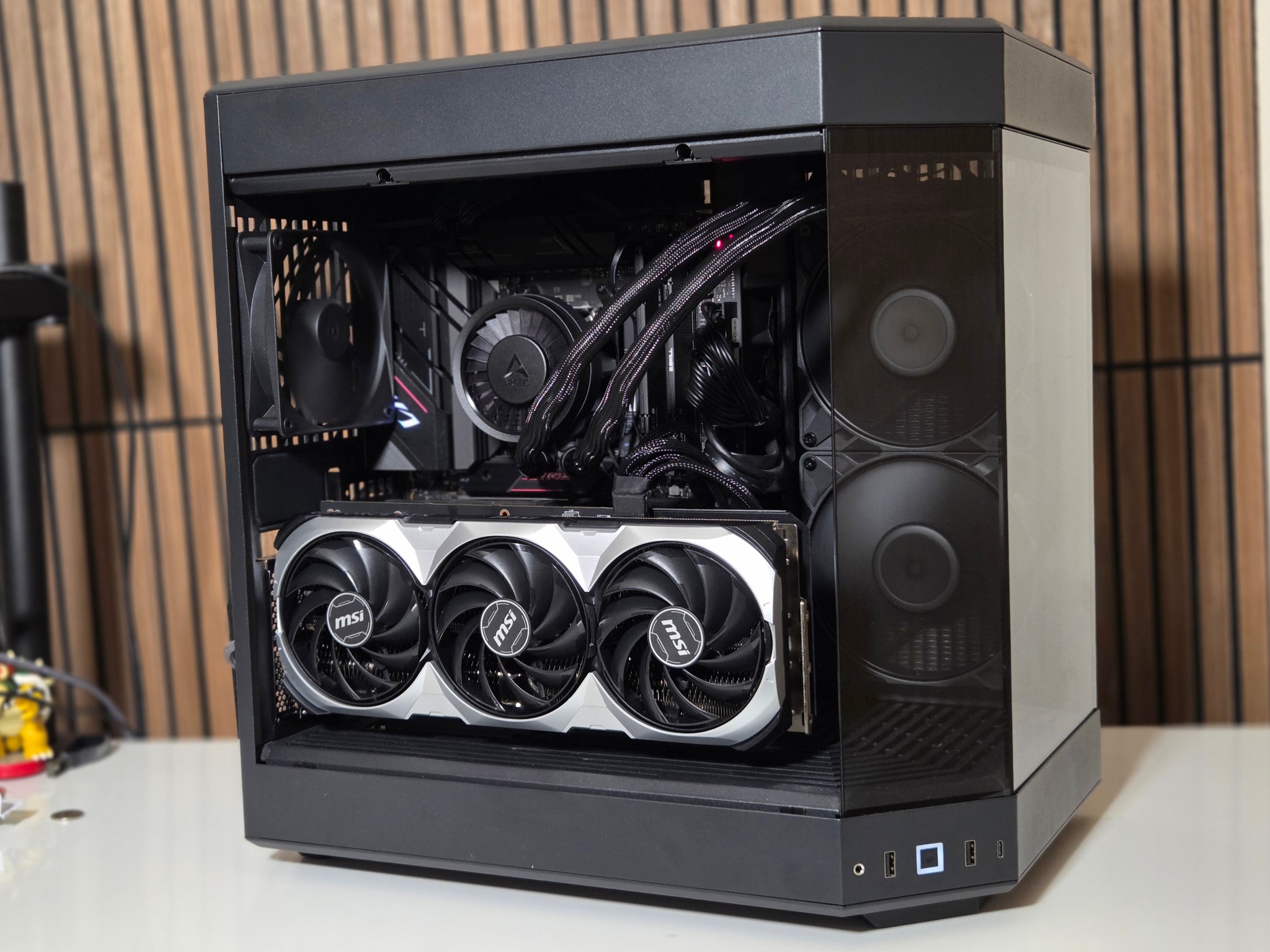 ALL Black | RTX 4080| Ryzen 9 7900x | 32GB DDR5 | 1TB NVME | GOLD PSU | Windows 11 | WIFI