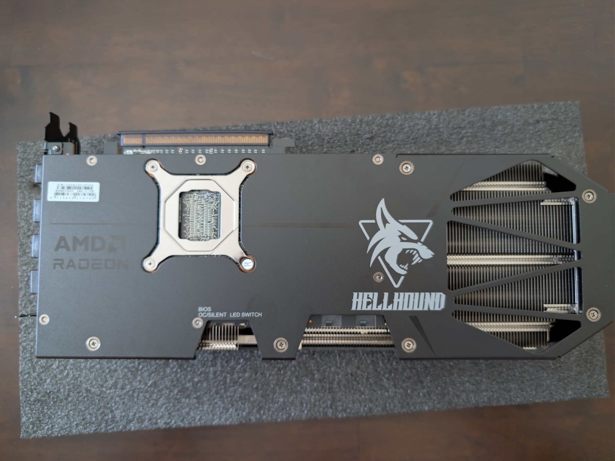 PowerColor Hellhound AMD Radeon RX 9070 XT OC 16GB