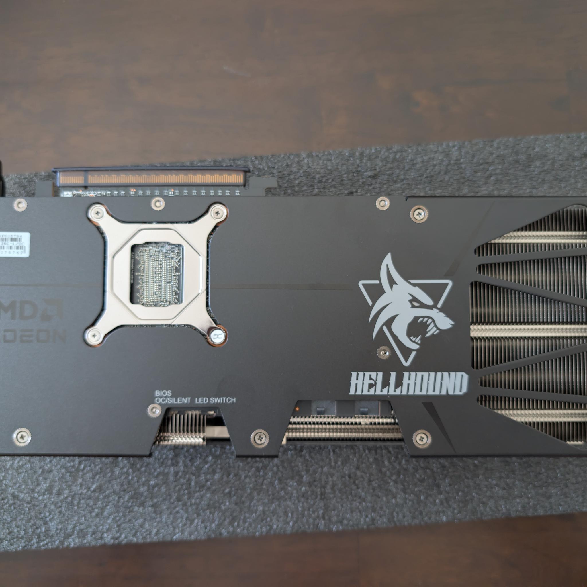 PowerColor Hellhound AMD Radeon RX 9070 XT OC 16GB